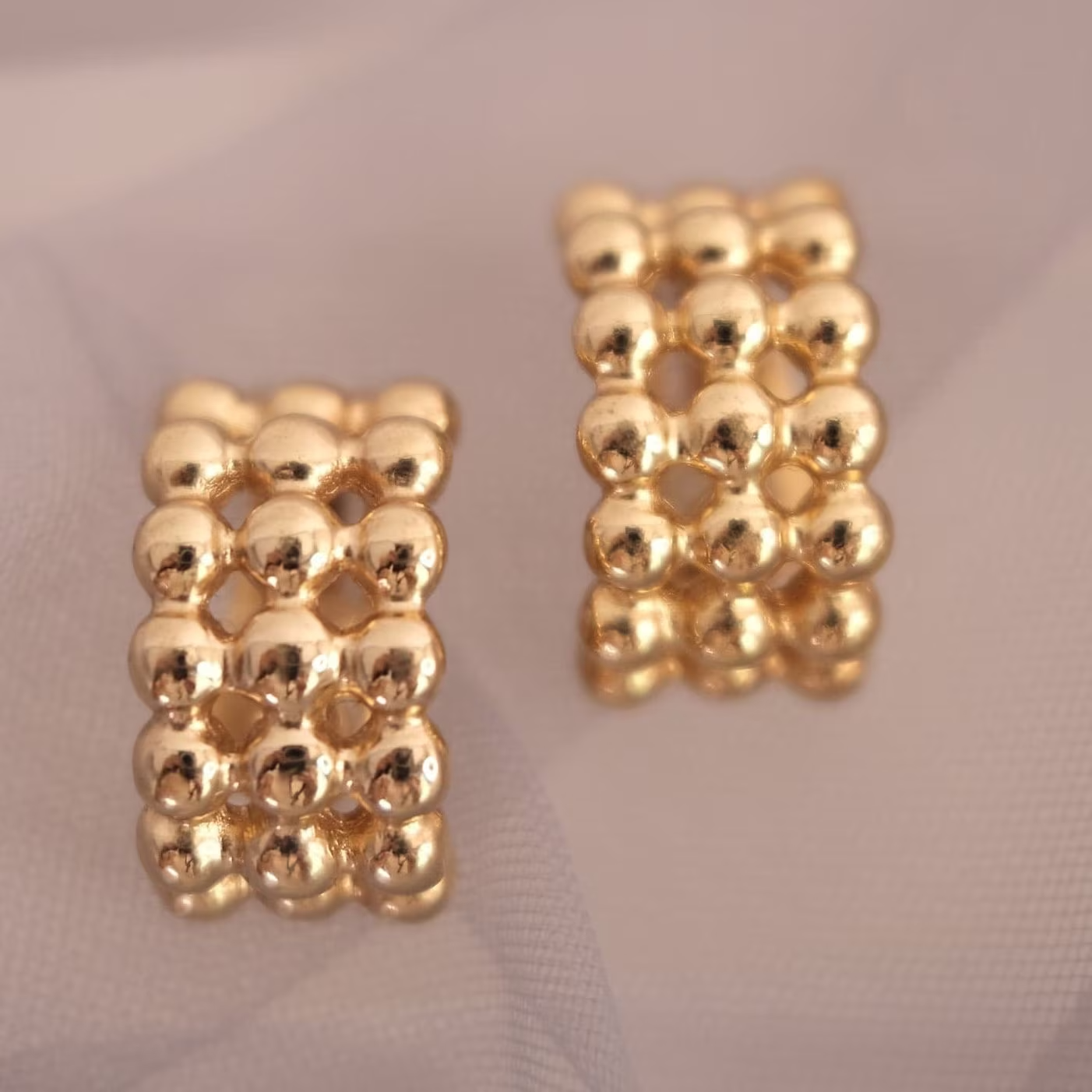 Vintage Dior earrings , Christian Dior Earrings, Dior Vintage Iconic Gold Tone Earrings, Clip-on Earrings, Vintage Earrings, Gift for her
