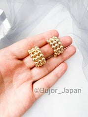 Vintage Dior earrings , Christian Dior Earrings, Dior Vintage Iconic Gold Tone Earrings, Clip-on Earrings, Vintage Earrings, Gift for her