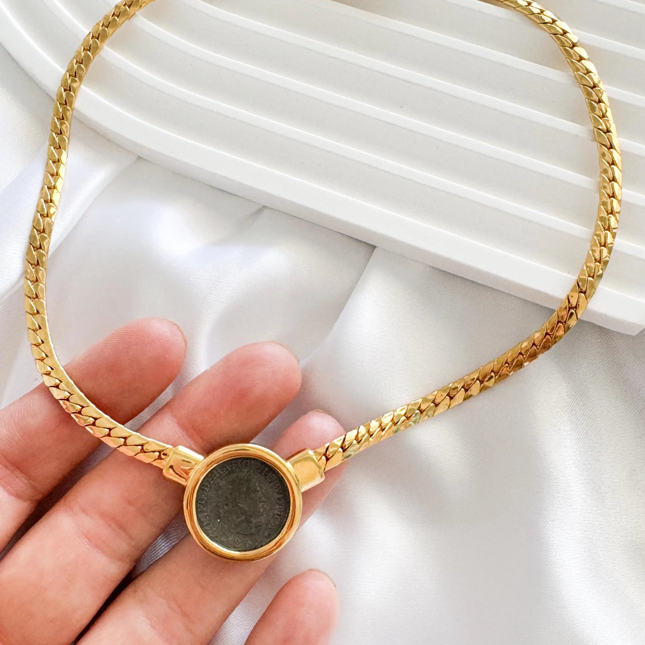 Carolee Vintage Coin Necklace – 1969 Swiss 10 Rappen Helvetia Coin Gold Tone Choker – Collectible Designer Jewelry