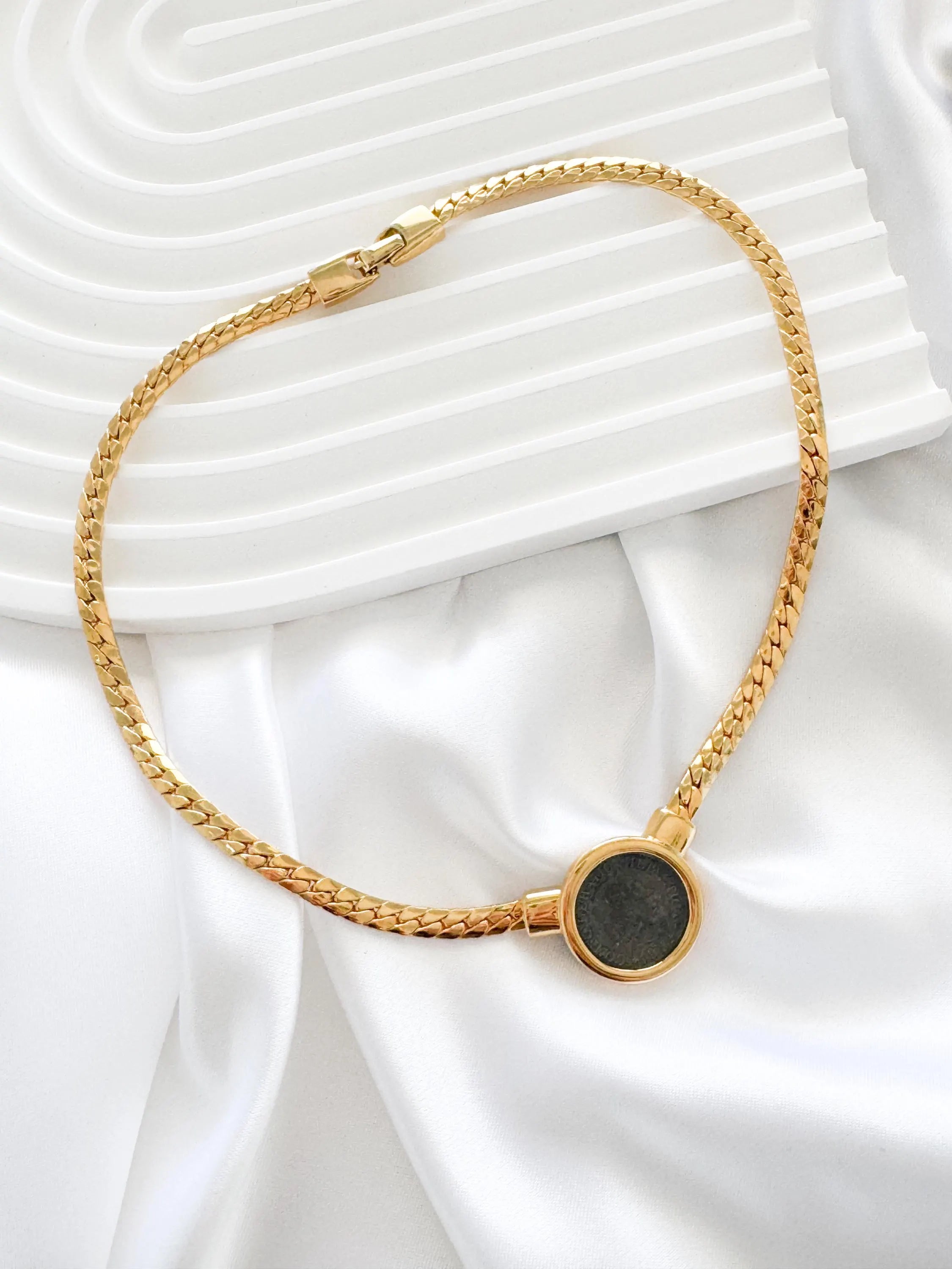 Carolee Vintage Coin Necklace – 1969 Swiss 10 Rappen Helvetia Coin Gold Tone Choker – Collectible Designer Jewelry