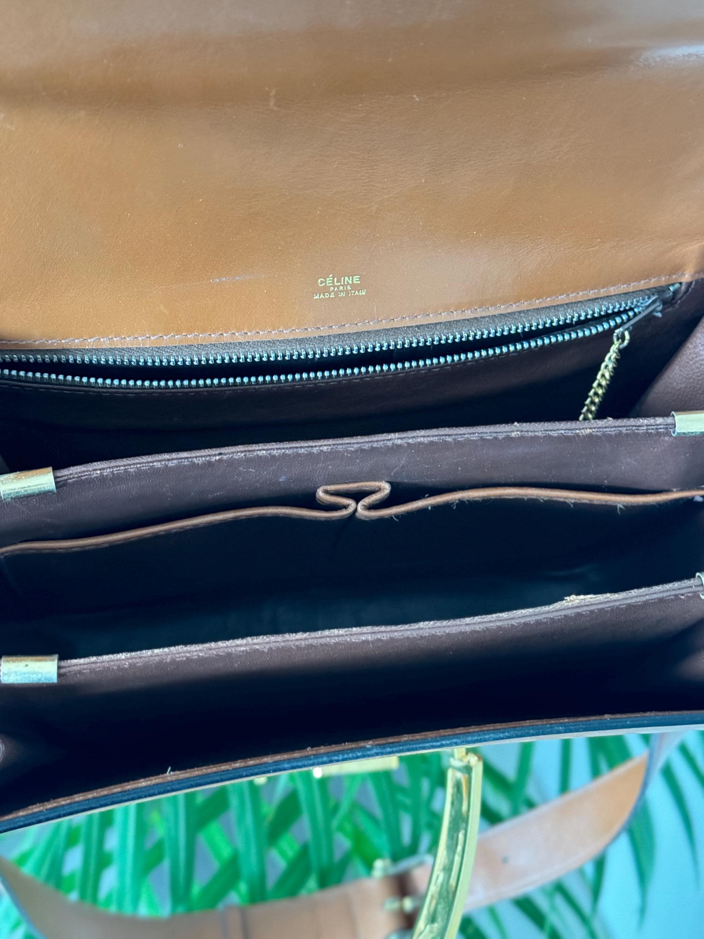 Vintage Celine bag, Celine  Paris Horse carriage Shoulder Bag Brown box Made in Italy, Celine box  bag, Celine 80s, Rare Celine bag
