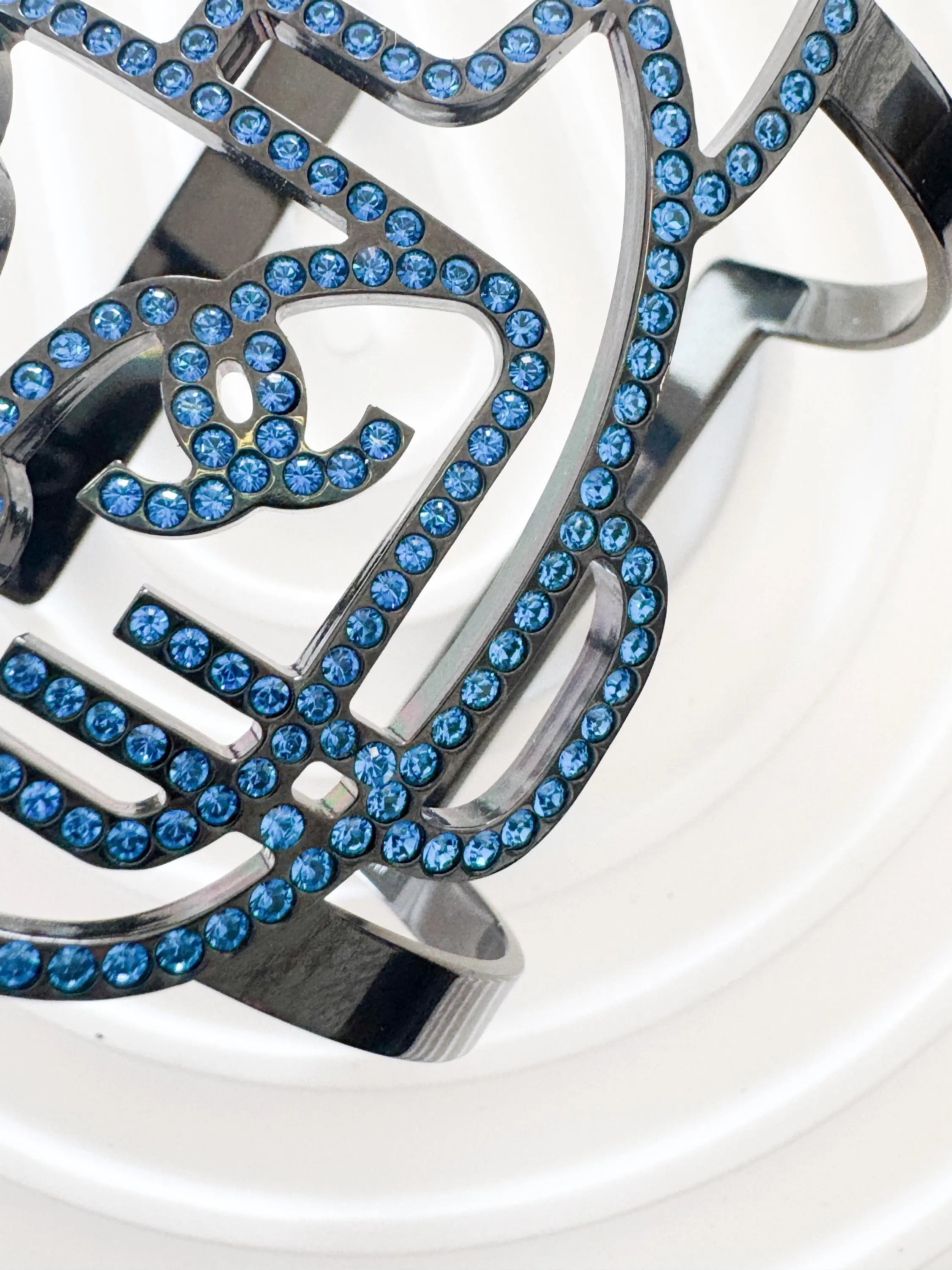 Chanel bracelet , Chanel 2017  Kitty Choupette Cat Emoji Cuff Bangle Bracelet made in Italy , Vintage Chanel