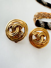 Vintage Chanel Earrings, Gold Tone Earrings, Made in France, Chanel CC Logo, Vintage Earrings, Clip on Earrings, Vintage Jewelry Gold