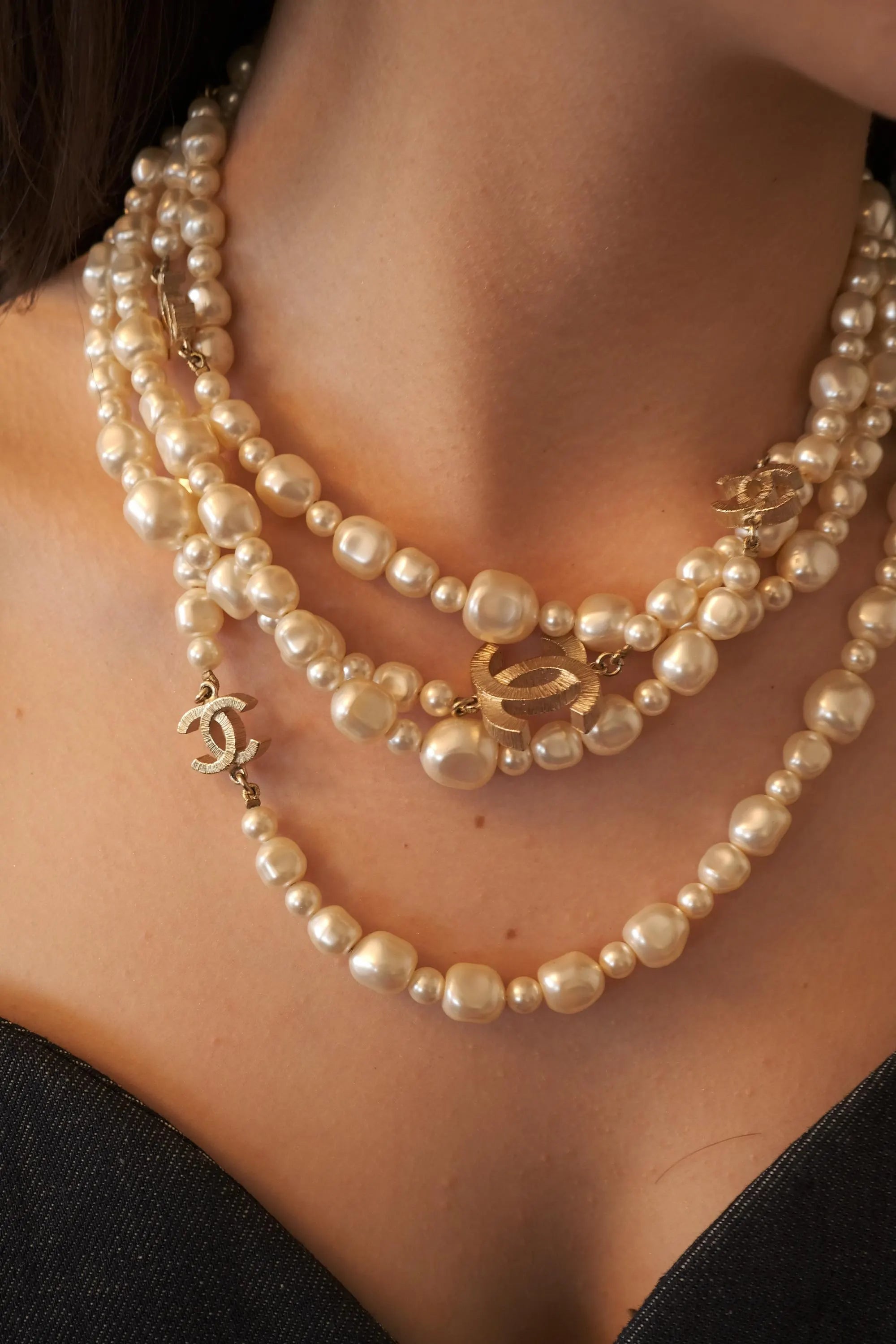 Chanel Necklace Authentic, CC Logo Charm Gold Tone Necklace, Made in France, baroque Pearl Necklace, Chain Necklace, Vintage Jewelry