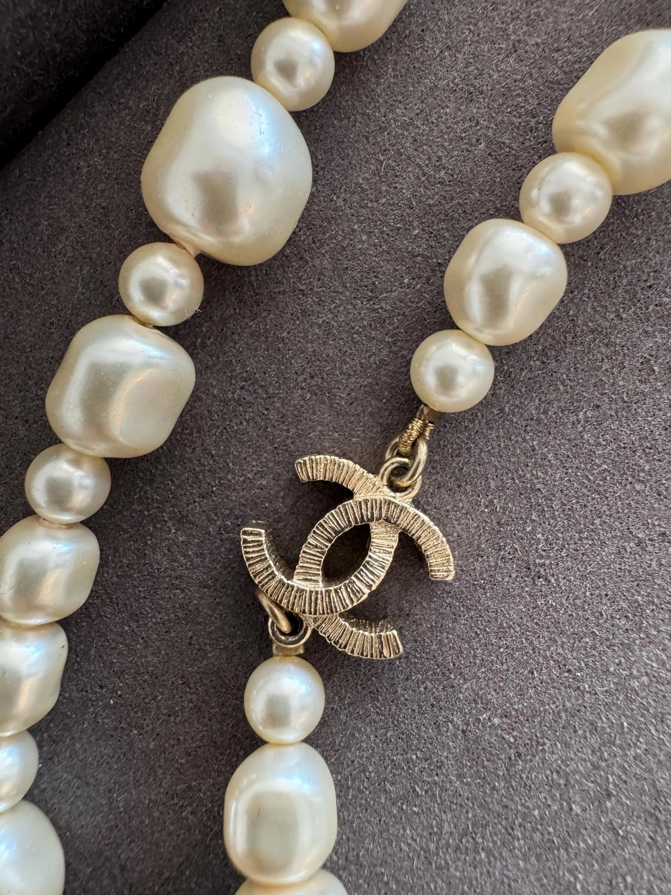 Chanel Necklace Authentic, CC Logo Charm Gold Tone Necklace, Made in France, baroque Pearl Necklace, Chain Necklace, Vintage Jewelry