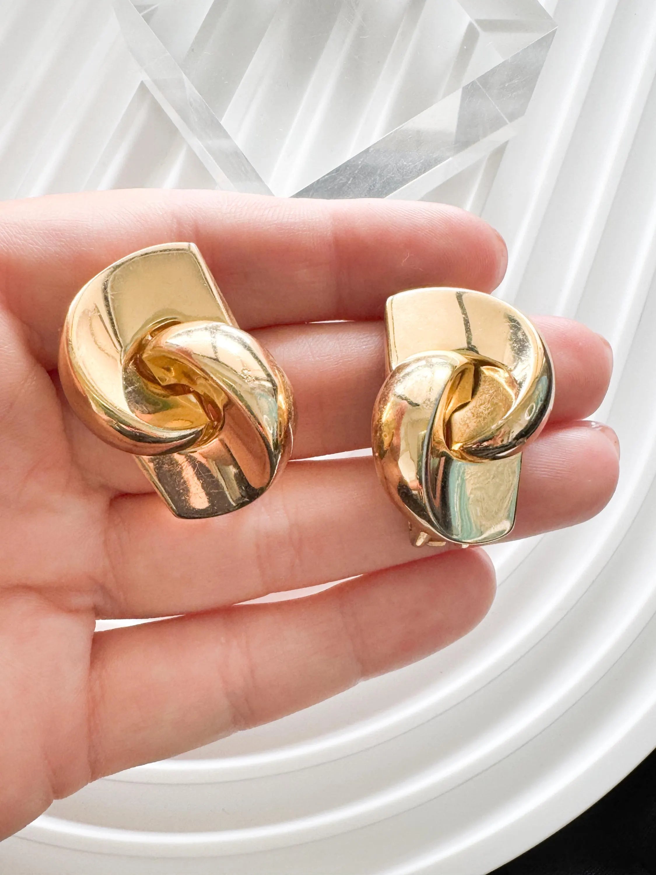 Vintage Christian Dior Gold Knot Clip-On Earrings 1980s Designer Jewelry, Luxury Vintage, Vintage Jewelry, Bridal earrings, Gift for her