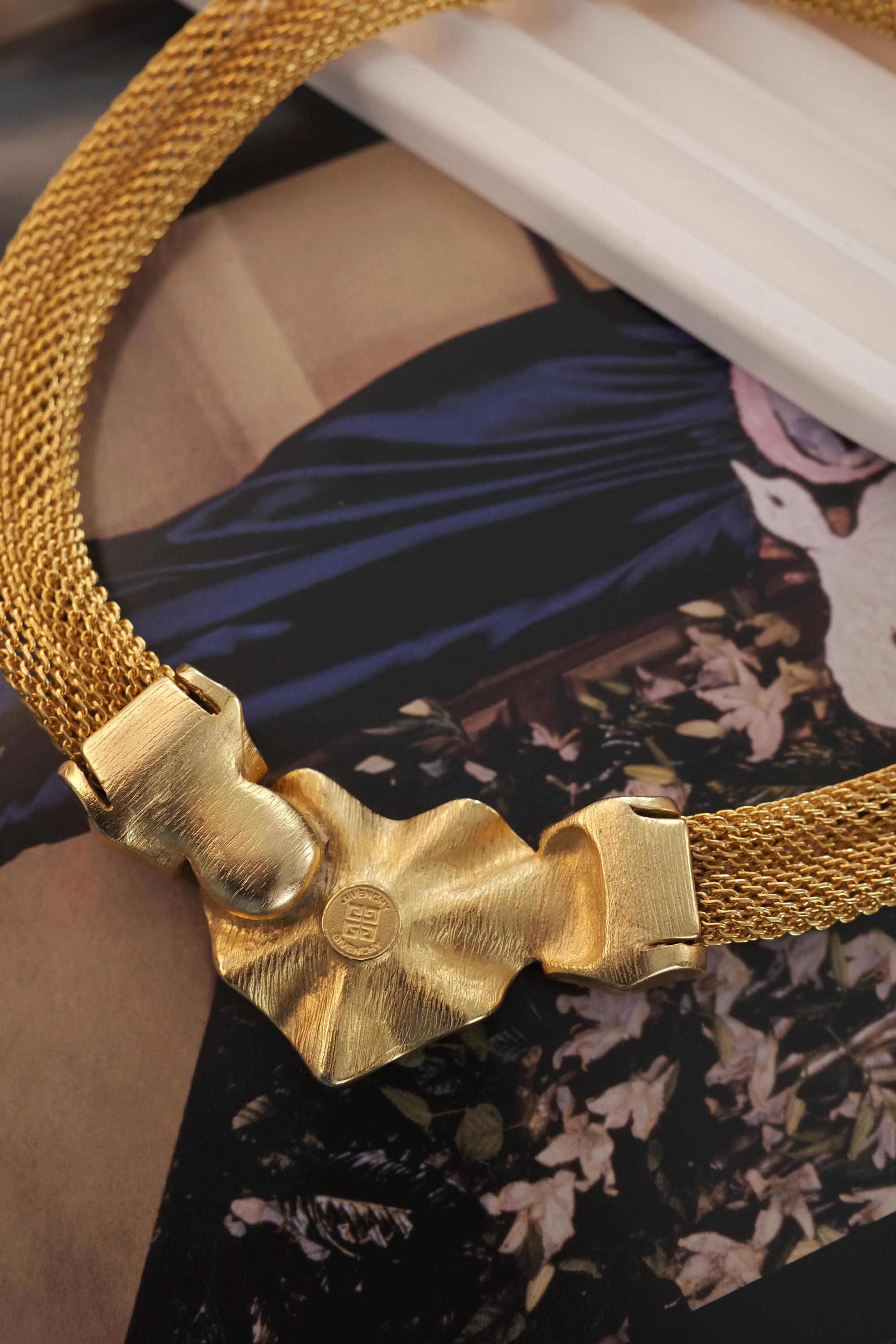 Vintage Givenchy Necklace, Chunky Choker Necklace, heart Givenchy, Designer High End Jewelry, 80s Vintage Gold mesh Necklace Gorgeous