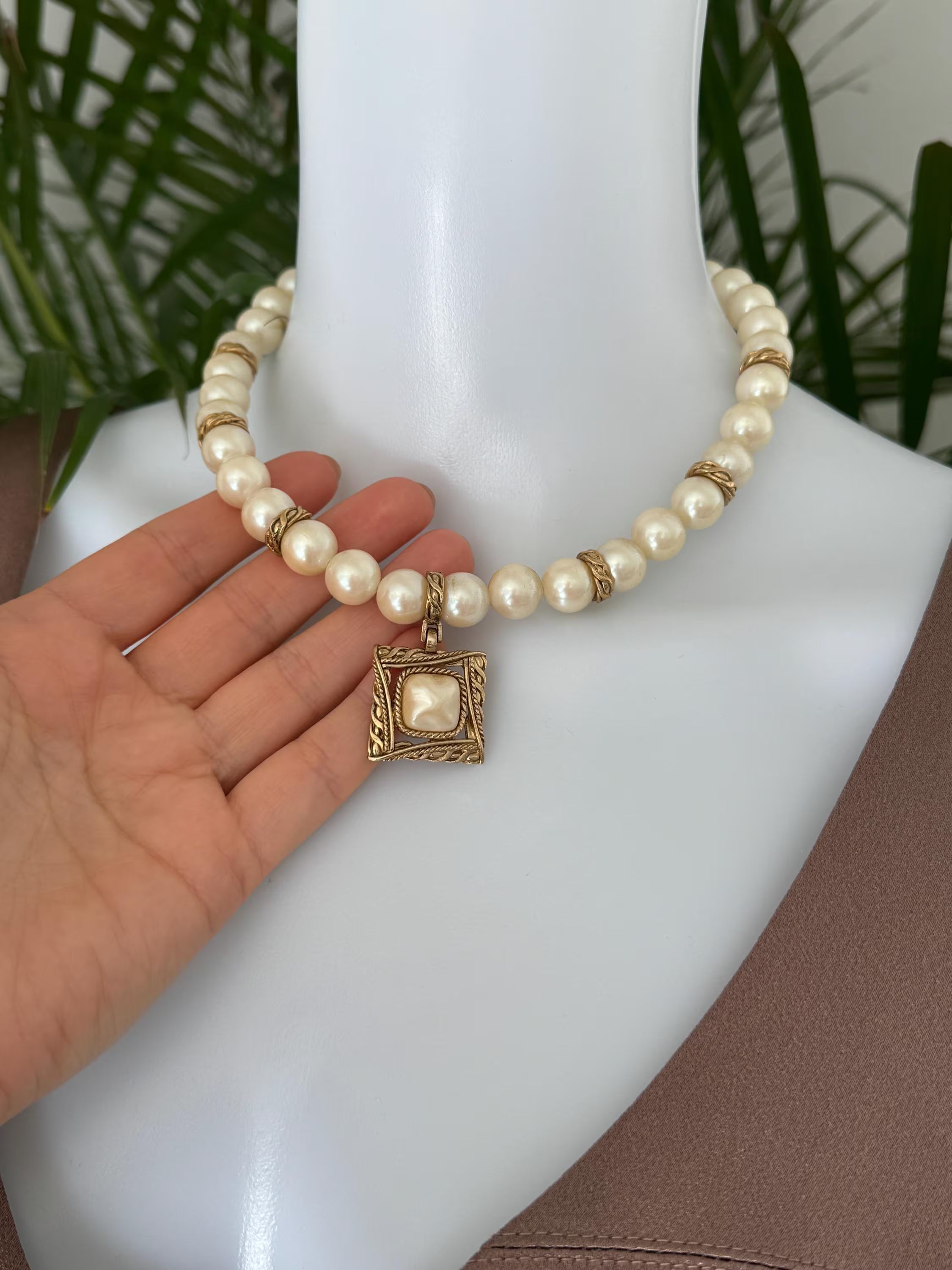 Vintage Givenchy Pearl Necklace • Gold Tone Pendant, 42cm Choker