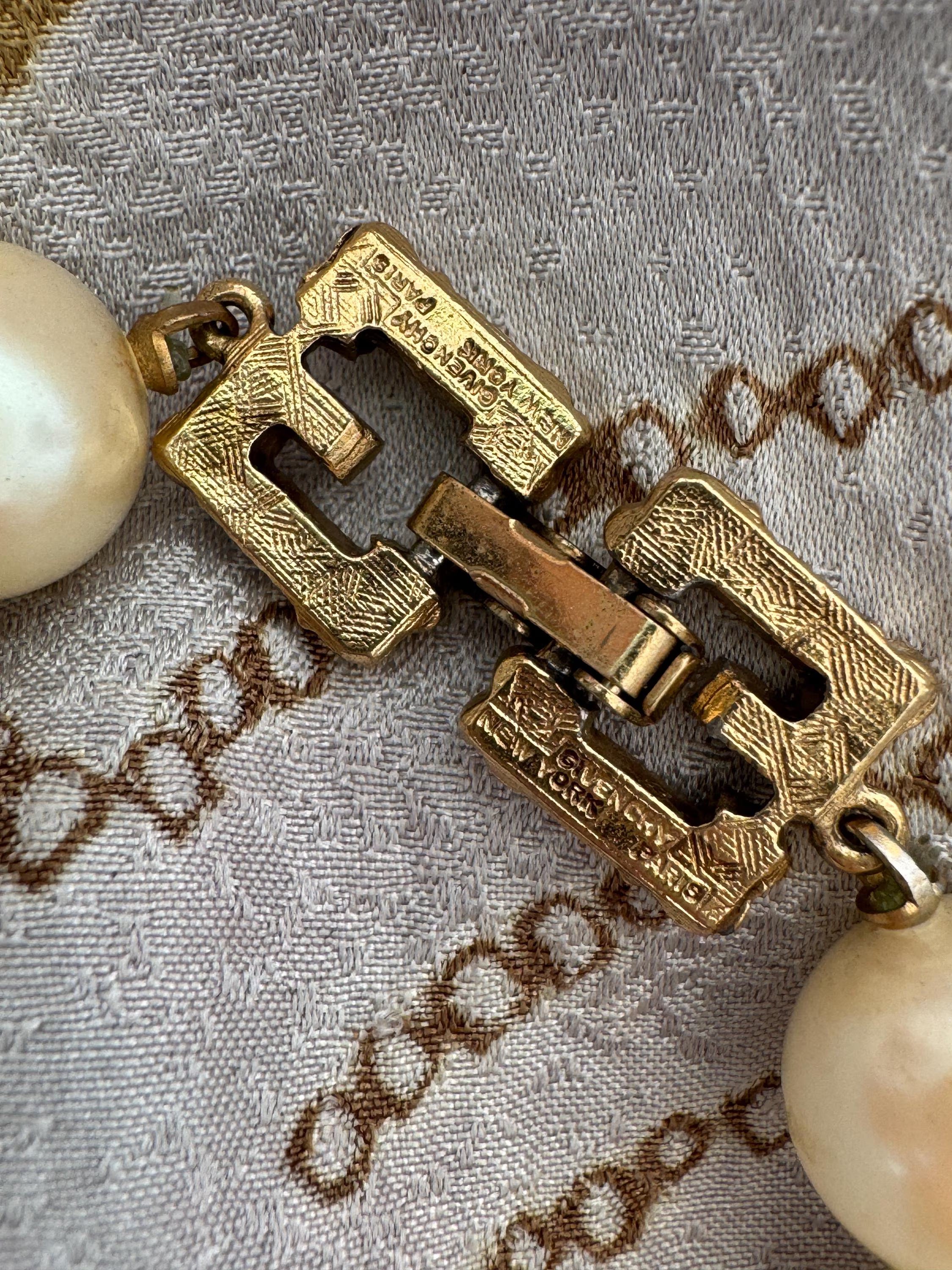 Vintage Givenchy Pearl Necklace • Gold Tone Pendant, 42cm Choker