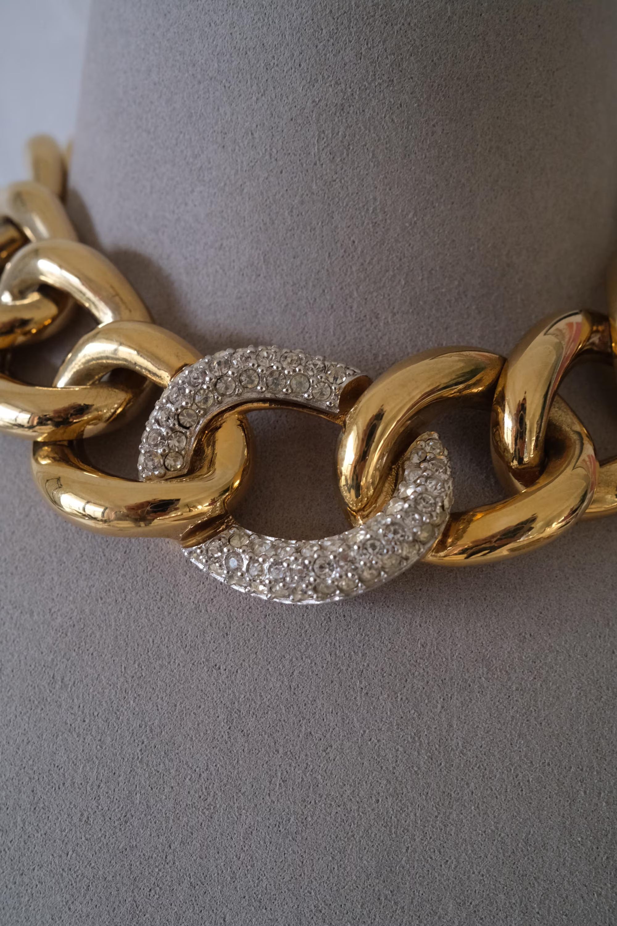 Vintage Givenchy chunky gold tone choker necklace, 1980s designer high end jewelry, classic bridal style, luxury vintage necklace gift for her
