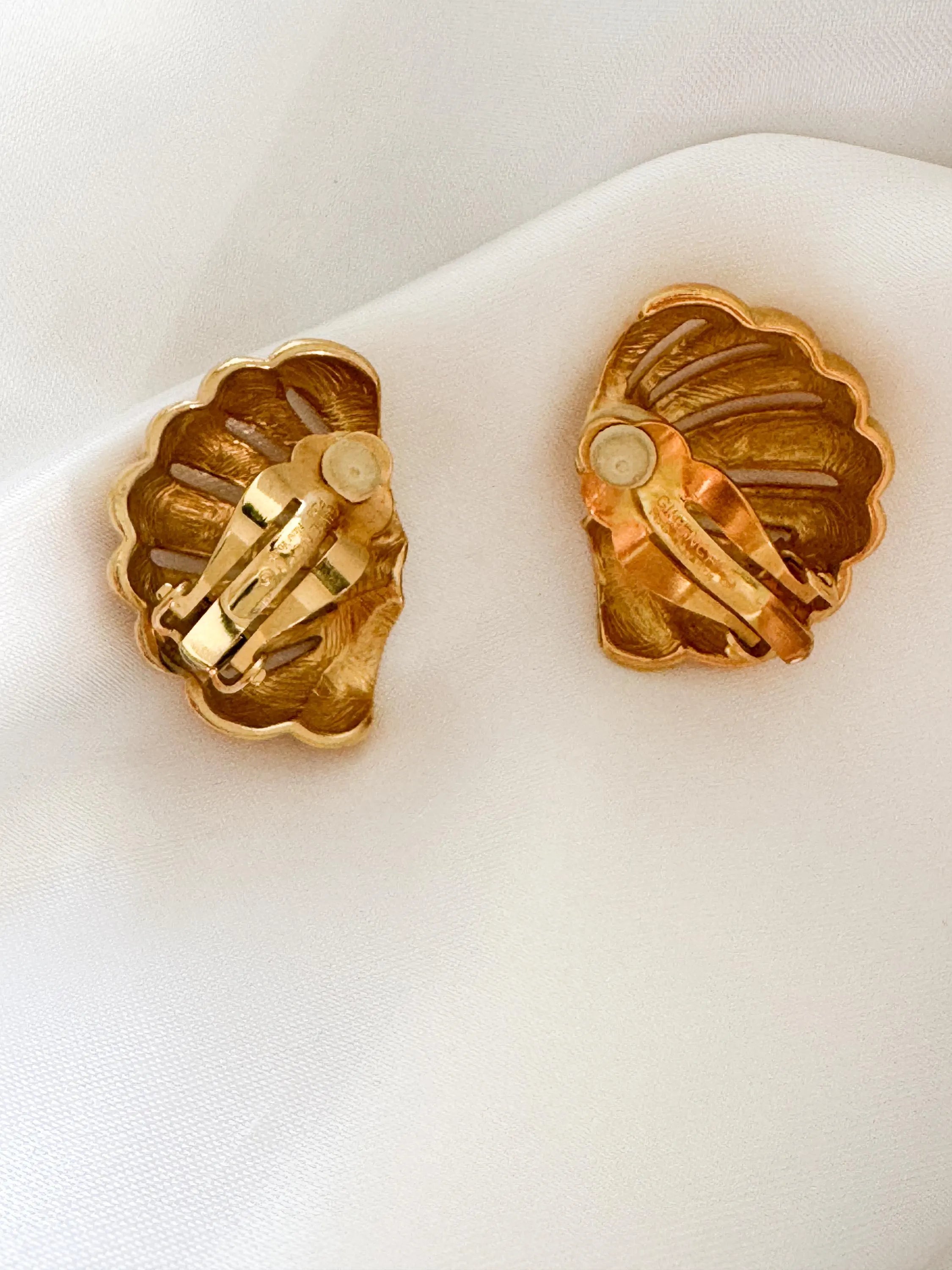 Vintage Givenchy Earrings, Gold Tone Earrings, Clip on Earrings Sea Shell Motif, Logo earrings , Gift for her, Vintage Earrings