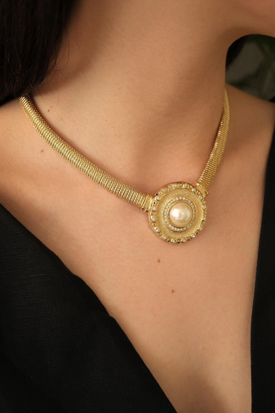 Grosse Necklace, Vintage Necklace Gold Tone Pendant Necklace, Faux Pearl Pendant, birthday gift, Gift for women, Jewelry for Women