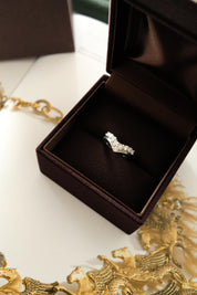 Platinum Diamond Ring 1.00 ct V Shape, Natural Diamonds, Tsutsumi Japan, Size 12 USA 6, Diamond Jewelry, Engagement Ring platinum