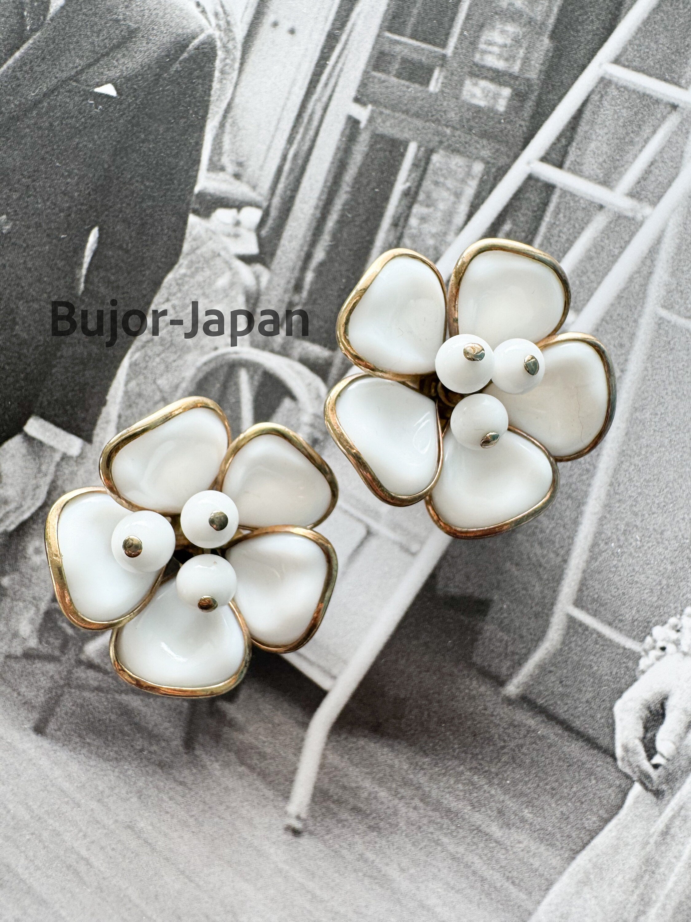 Vintage TRIFARI earrings , vintage Alfred Phillipe Crown trifari Camellia Poured glass earrings , poured glass flower earrings