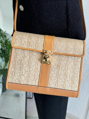 Leather Handbag, Vintage bag Valentino Garavani, Flap Bag, shoulder bag, Crossbody Bag, Tassel Baige bag, Shopping bag, Personalized gift