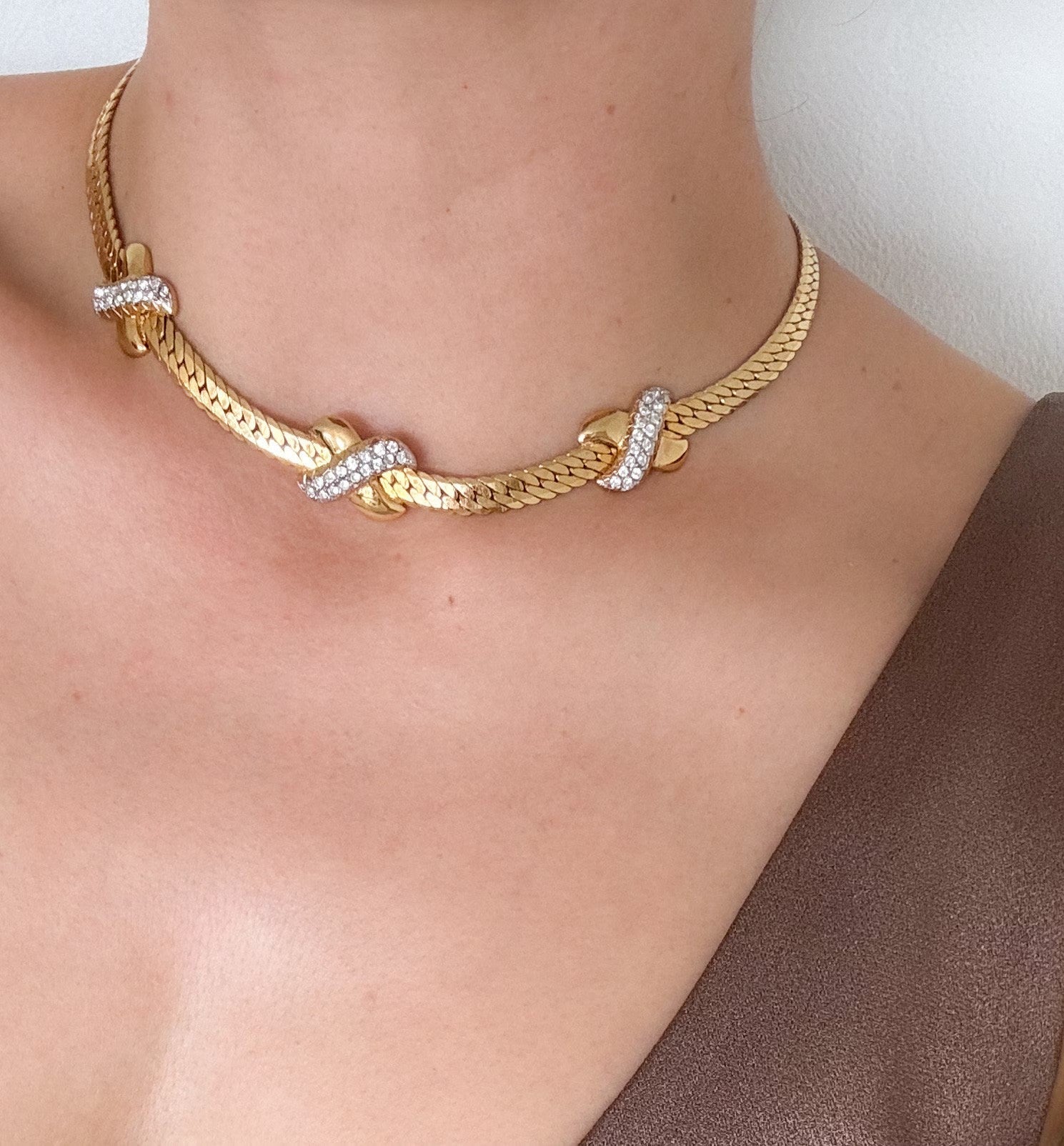 Vintage Valentino Garavani Necklace, Vintage Choker Necklace, Necklace Gold, Chunky Chain Gold, Gift for her,  V logo Pendant Gorgeous