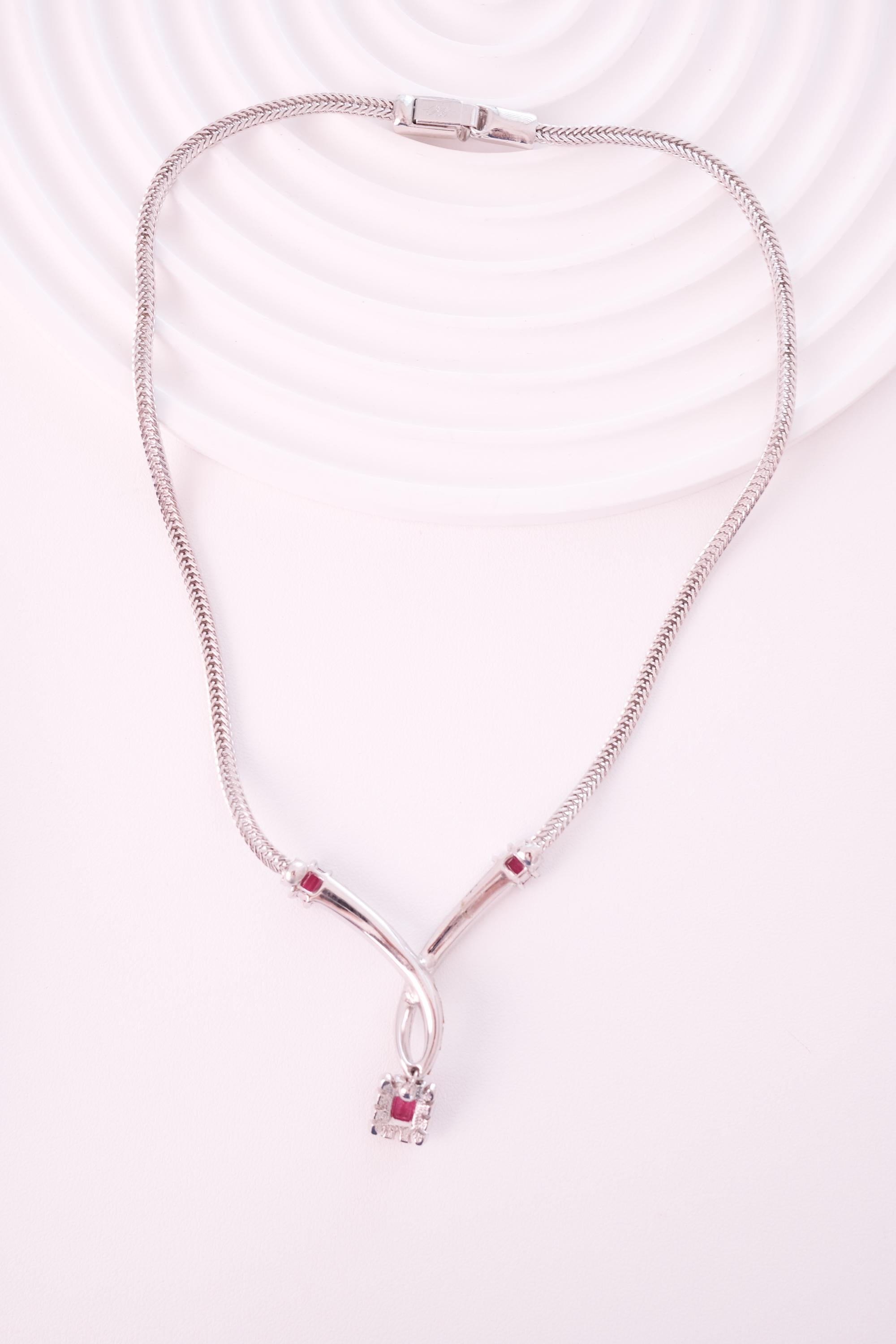 Back view of Attwood and Sawyer vintage choker with secure signed clasp
