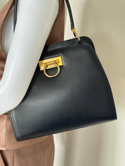 Vintage Celine Paris Made in Italy Top Handle  Handbag bag shoulder Dark Navy Blue leather  beautiful vintage bag