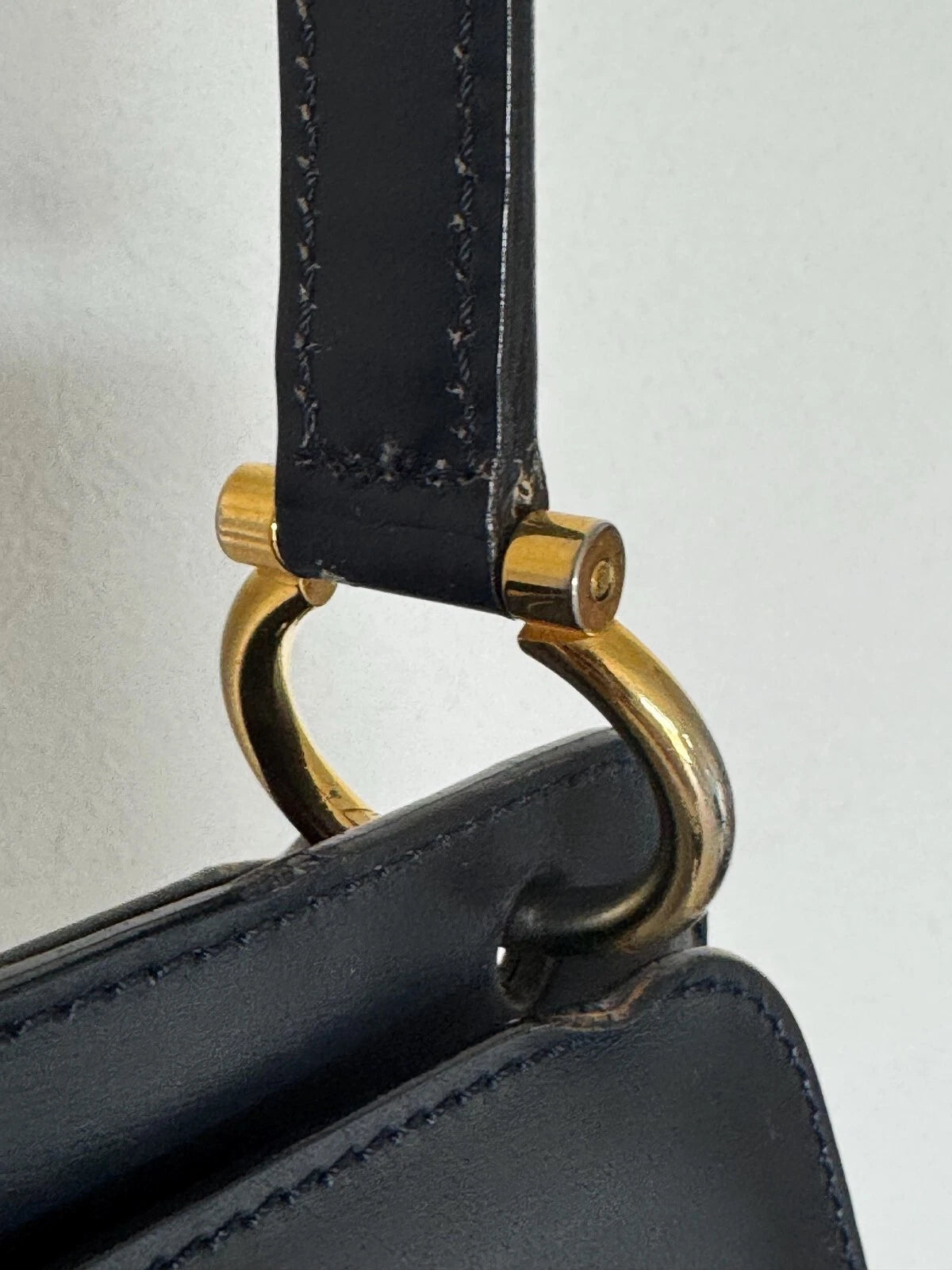 Vintage Celine Paris Made in Italy Top Handle  Handbag bag shoulder Dark Navy Blue leather  beautiful vintage bag