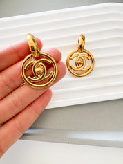 Vintage Chanel Earrings, Gold Tone Earrings, Made in France, Chanel CC Logo, Vintage Earrings, Clip on Earrings, Vintage Jewelry Gold