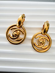 Vintage Chanel Earrings, Gold Tone Earrings, Made in France, Chanel CC Logo, Vintage Earrings, Clip on Earrings, Vintage Jewelry Gold