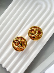 Vintage Chanel Earrings, Gold Tone Earrings, Made in France, Chanel CC Logo, Vintage Earrings, Clip on Earrings, Vintage Jewelry Gold