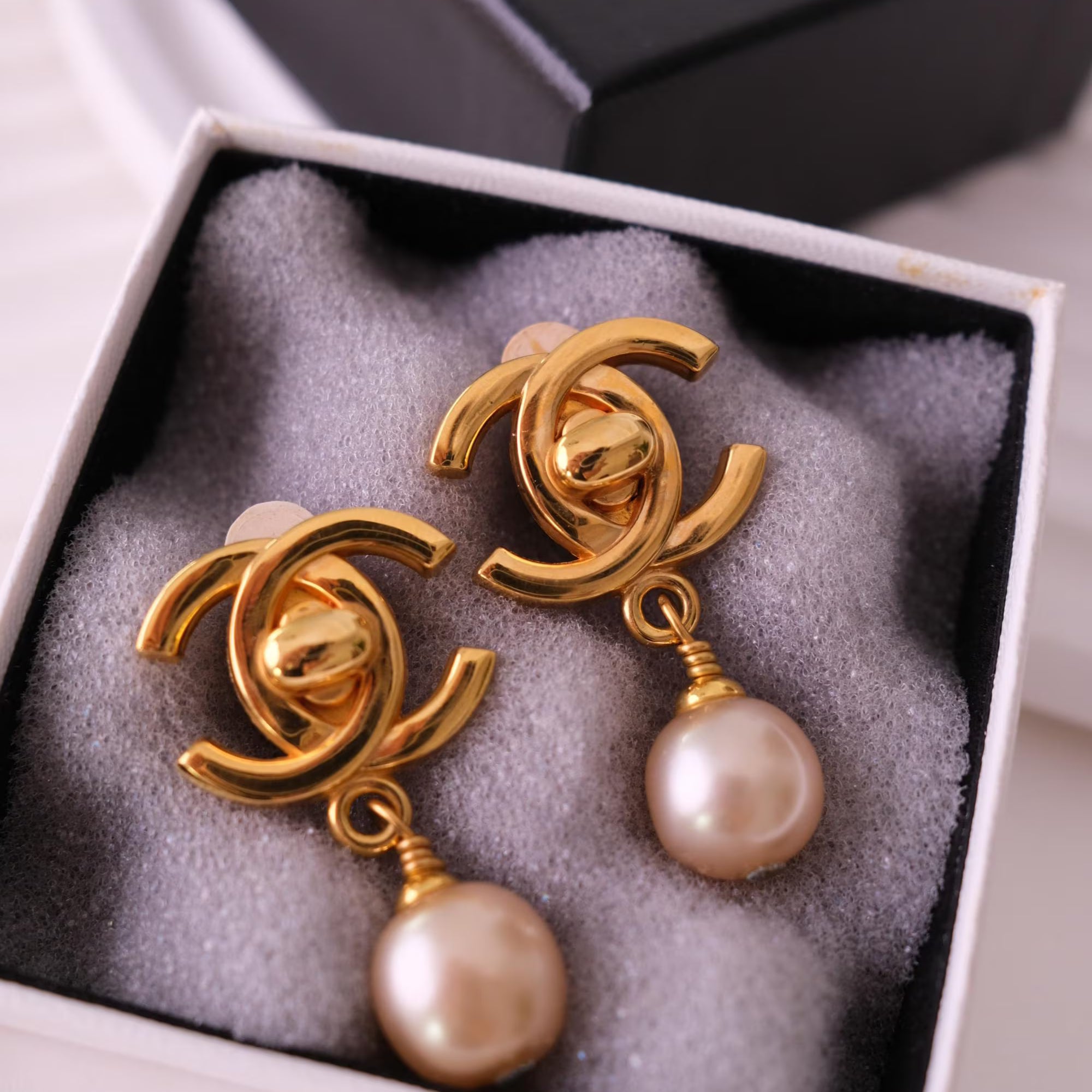 Vintage Chanel Earrings, Gold Tone Earrings, Made in France, Chanel CC Logo, Vintage Earrings, Clip on Earrings, Vintage Jewelry Gold