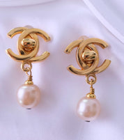 Vintage Chanel Earrings, Gold Tone Earrings, Made in France, Chanel CC Logo, Vintage Earrings, Clip on Earrings, Vintage Jewelry Gold