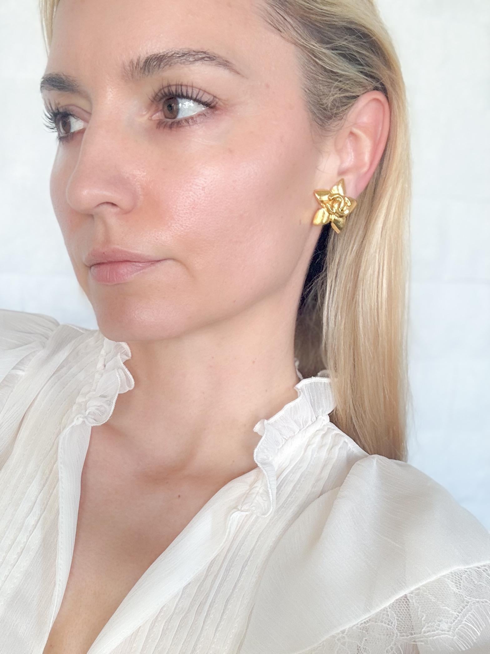 Vintage Chanel Earrings, Gold Tone Earrings, Made in France, Chanel CC Logo, Vintage Earrings, Clip on Earrings, Vintage Jewelry Gold