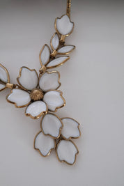 Vintage Crown Trifari necklace Milk glass parure choker 1960s Floral Charm