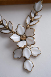 Vintage Crown Trifari necklace Milk glass parure choker 1960s