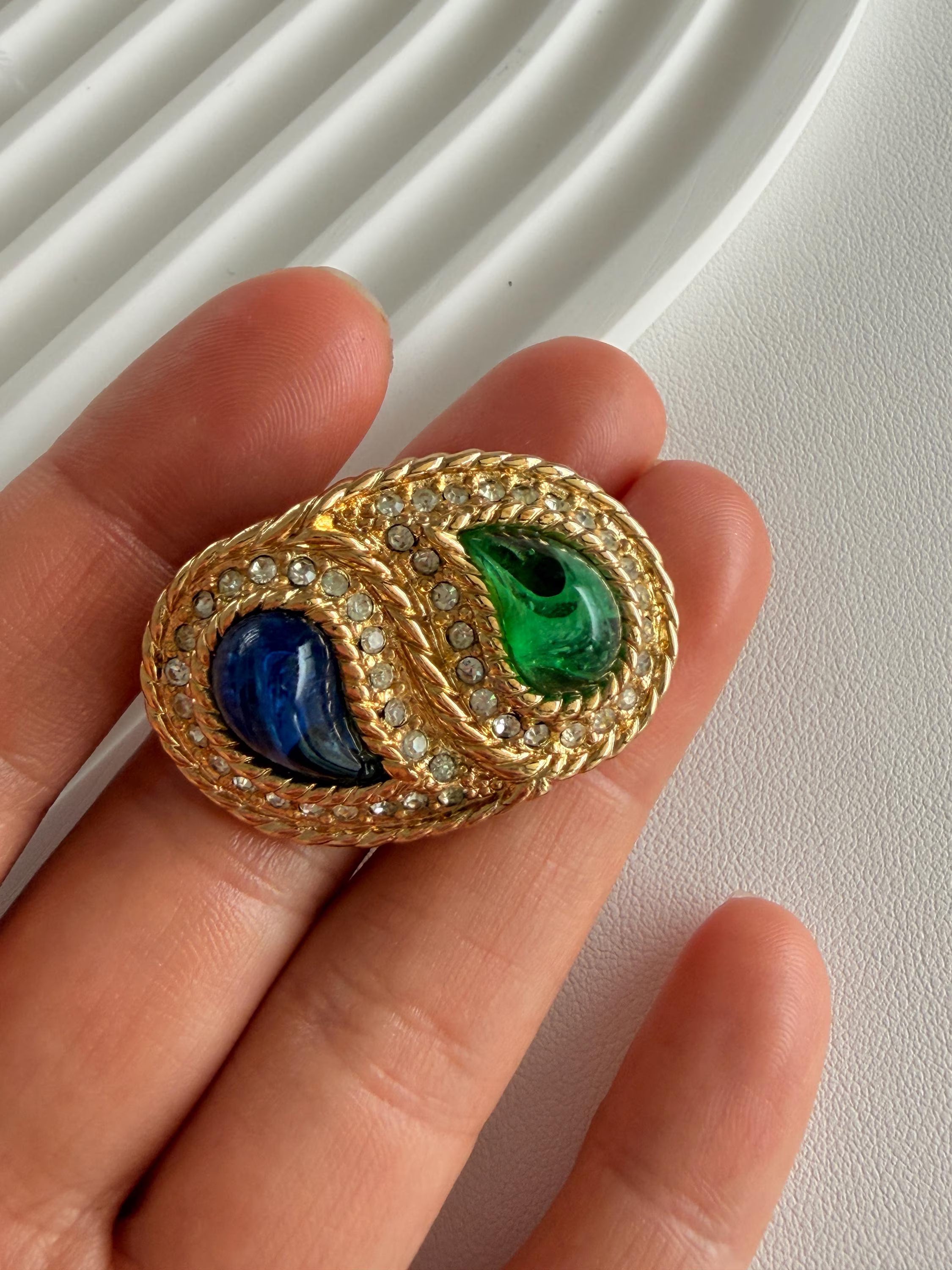 Small Dior gold brooch elegant cabochon jewelry for refined everyday styling