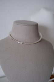 Vintage GUCCI 925 sterling silver rigid open collar choker necklace, signed GUCCI Made in Italy