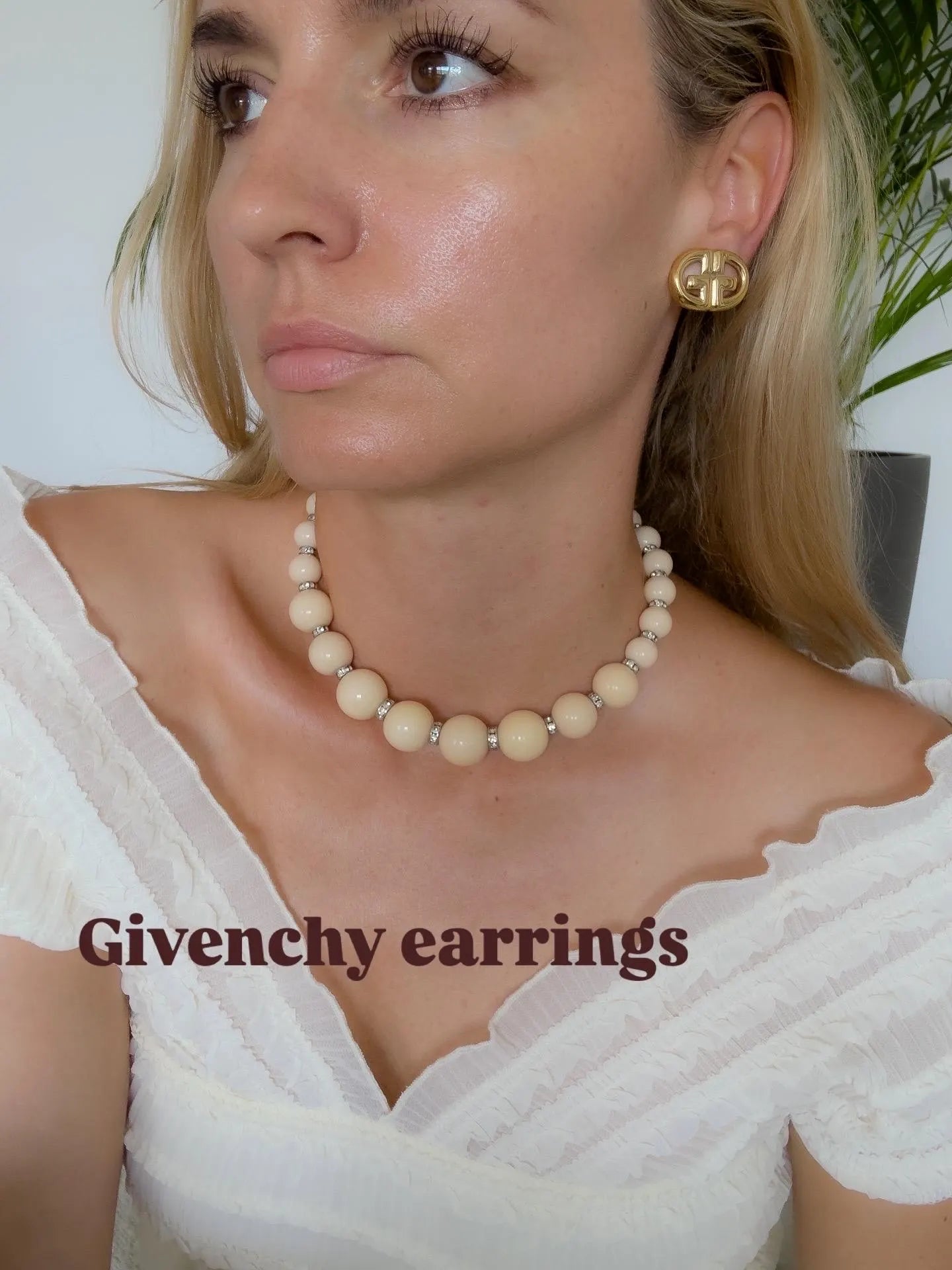 Vintage Givenchy GG Logo Earrings, Gold Tone Clip-On, 1980s Designer Jewelry, vintage Earrings, Jewelry for Women, Personalized Gifts