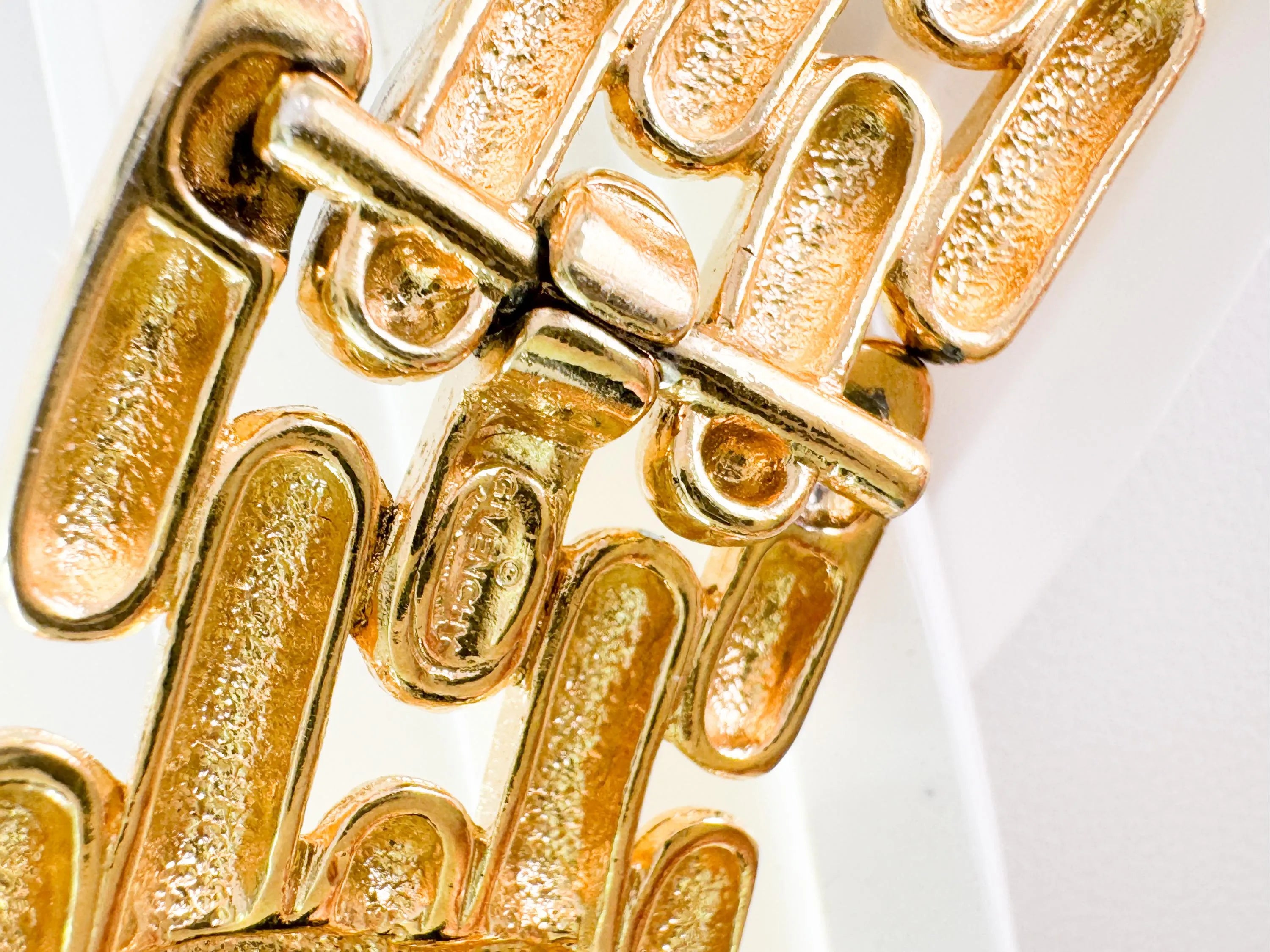 Vintage Givenchy Gold-Plated Choker Necklace: Articulated Link Bridal Jewelry, Jewelry for Women, Jewelry necklace, Chain Necklace Gold, necklace for women, Anniversary Gift, Jewelry for dress