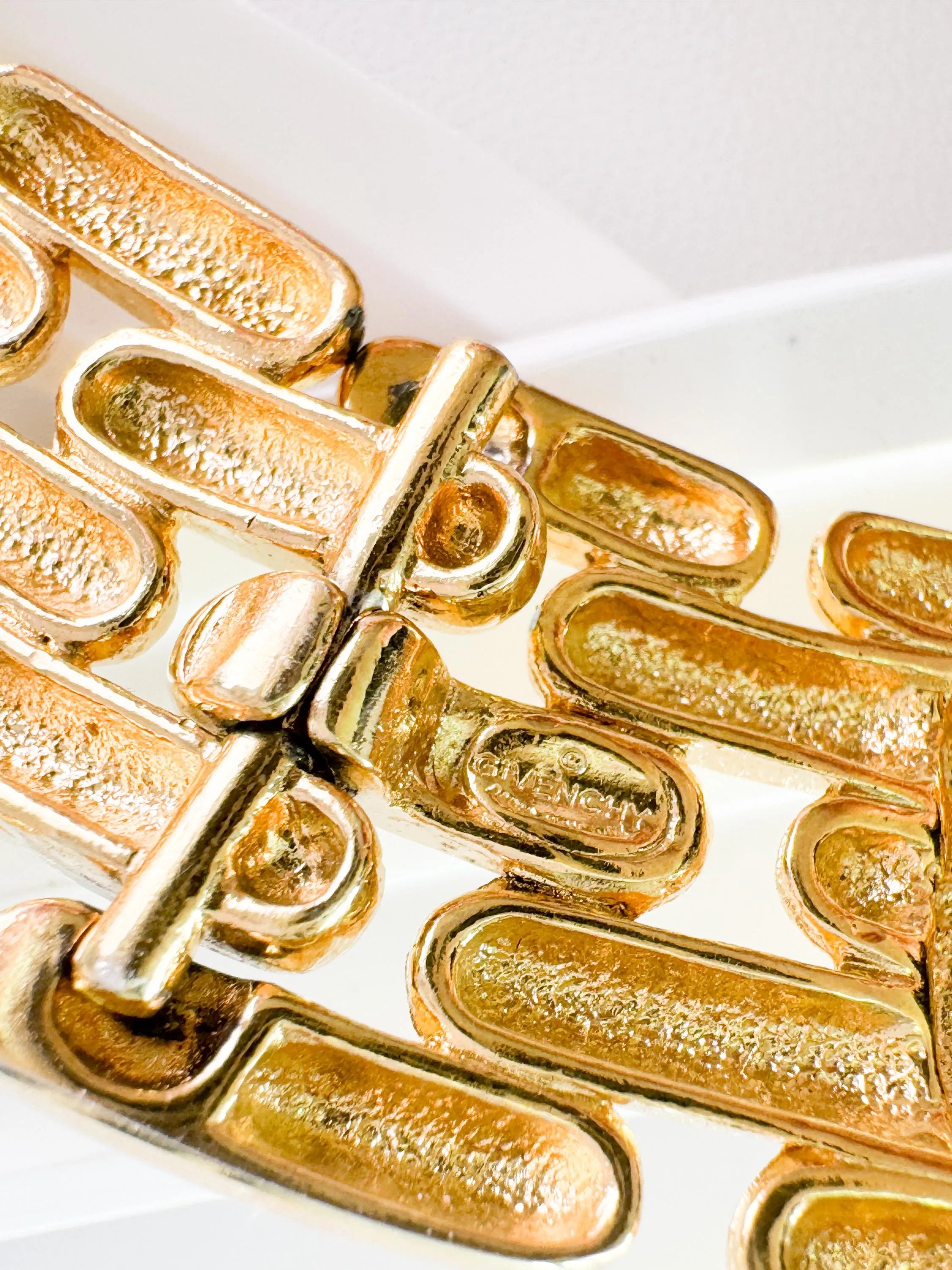 Vintage Givenchy Gold-Plated Choker Necklace: Articulated Link Bridal Jewelry, Jewelry for Women, Jewelry necklace, Chain Necklace Gold, necklace for women, Anniversary Gift, Jewelry for dress