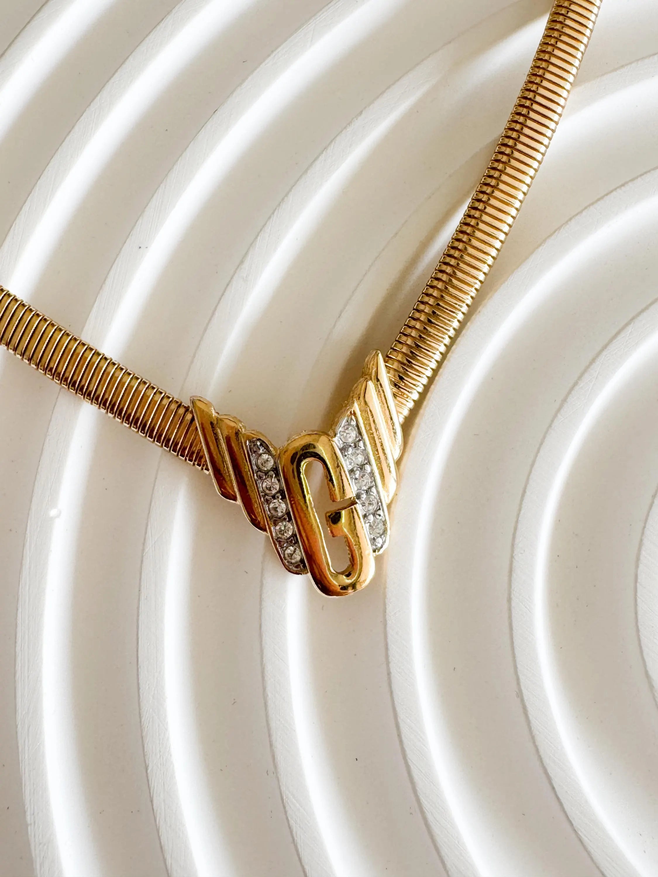 Vintage Givenchy Logo Charm Choker Necklace Gold Tone Chain Rhinestones Classic