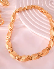 Vintage Givenchy Necklace, Vintage Gold Tone Necklace Leaf Necklace, Vintage Choker Necklace, Jewelry for Women, Gold Chain, Gift for her