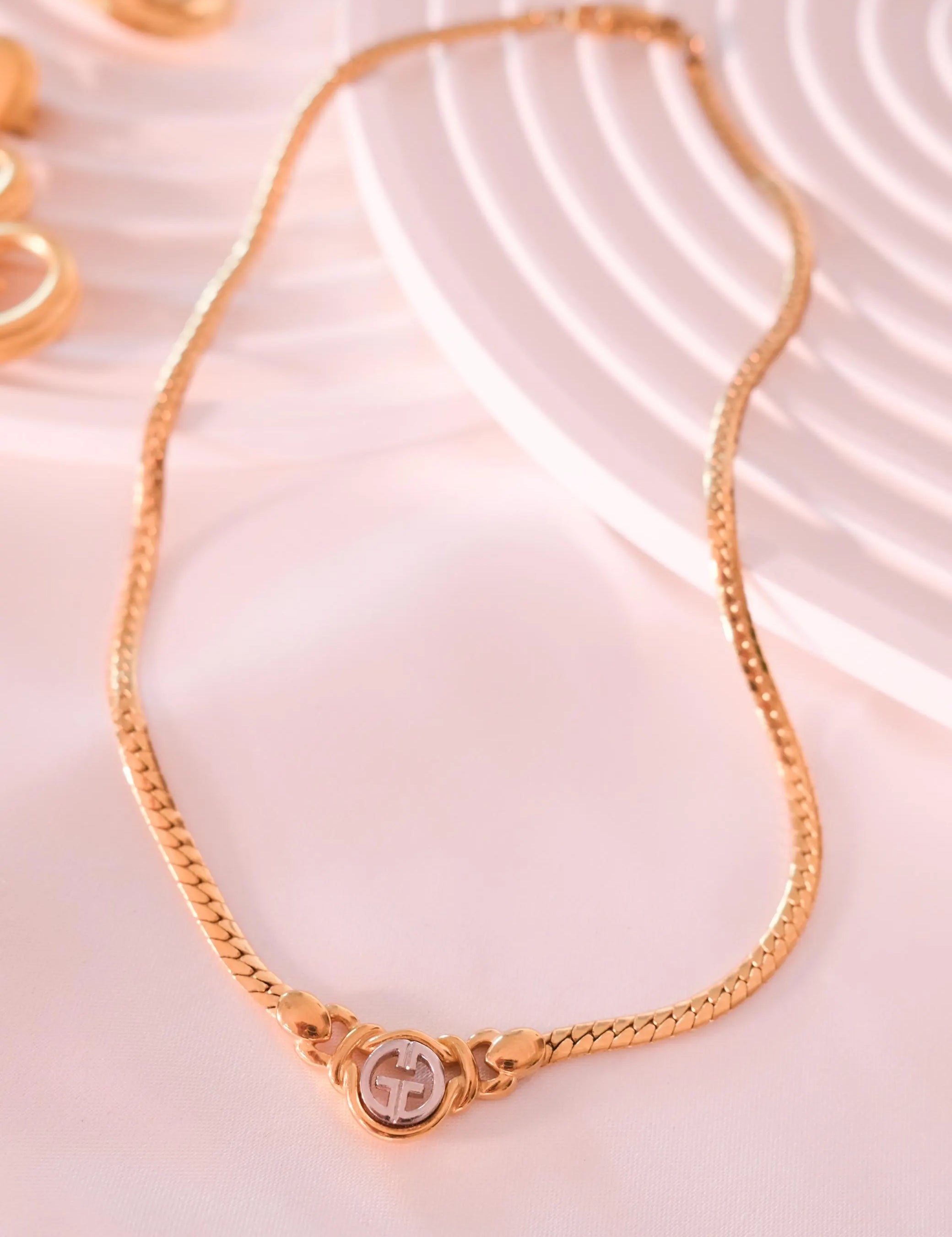 Vintage Givenchy Necklace, Vintage Gold Tone Necklace, Logo Necklace, Vintage Choker Necklace, Jewelry for Women, Gold Chain, Gift for her