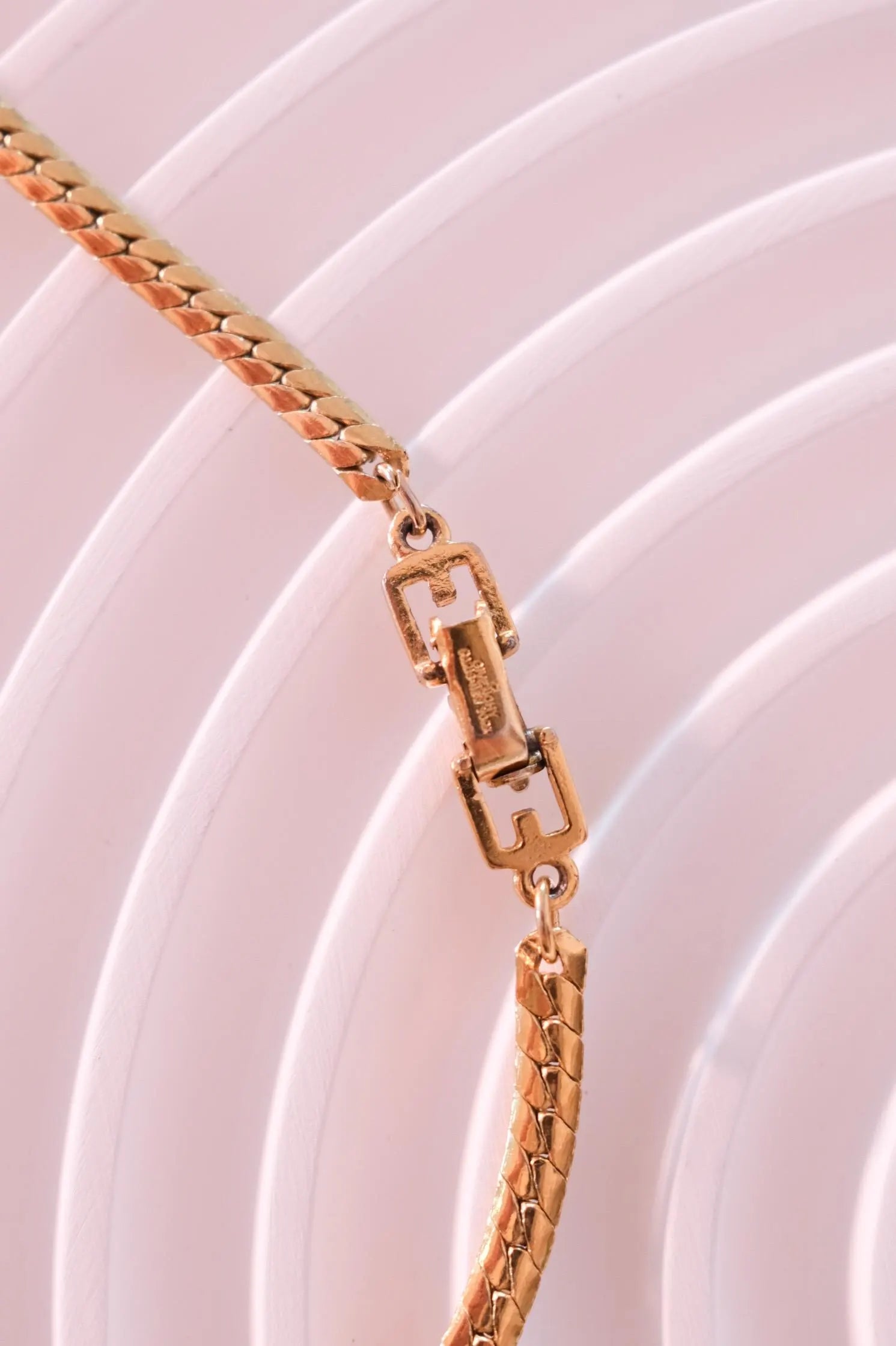 Vintage Givenchy Necklace, Vintage Gold Tone Necklace, Logo Necklace, Vintage Choker Necklace, Jewelry for Women, Gold Chain, Gift for her
