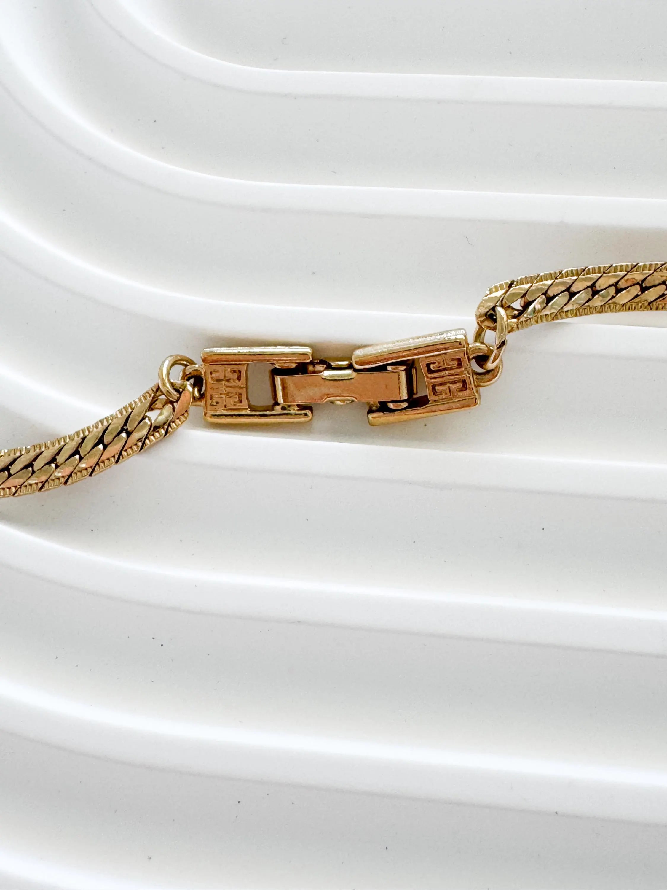 Vintage Givenchy Necklace, Vintage Gold Tone Necklace, Logo Necklace, Vintage Choker Necklace, Jewelry for Women, Gold Chain, Gift for her