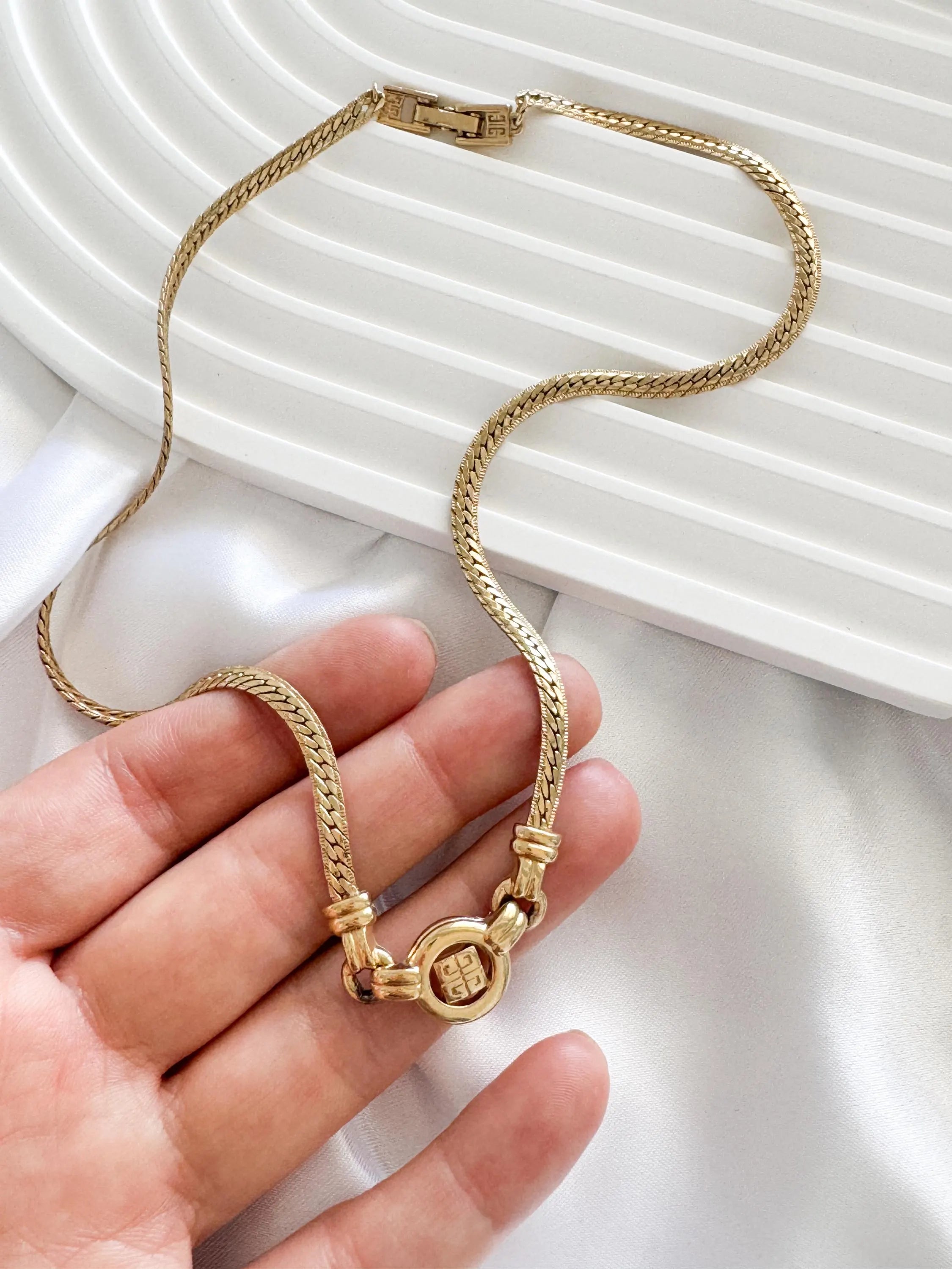 Vintage Givenchy Necklace, Vintage Gold Tone Necklace, Logo Necklace, Vintage Choker Necklace, Jewelry for Women, Gold Chain, Gift for her