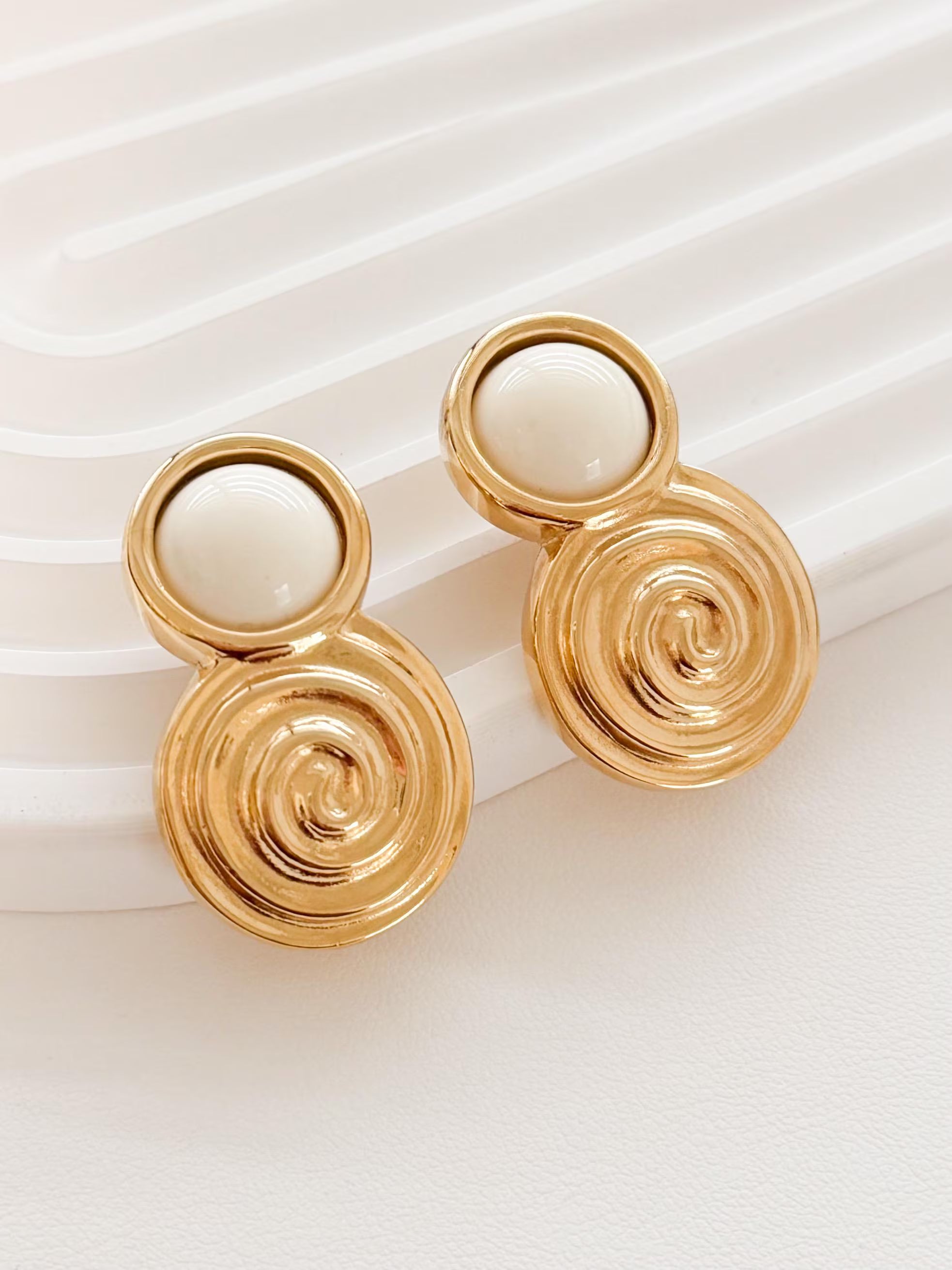 Elegant vintage Givenchy pearl drop earrings gold logo refined luxury for sophisticated women