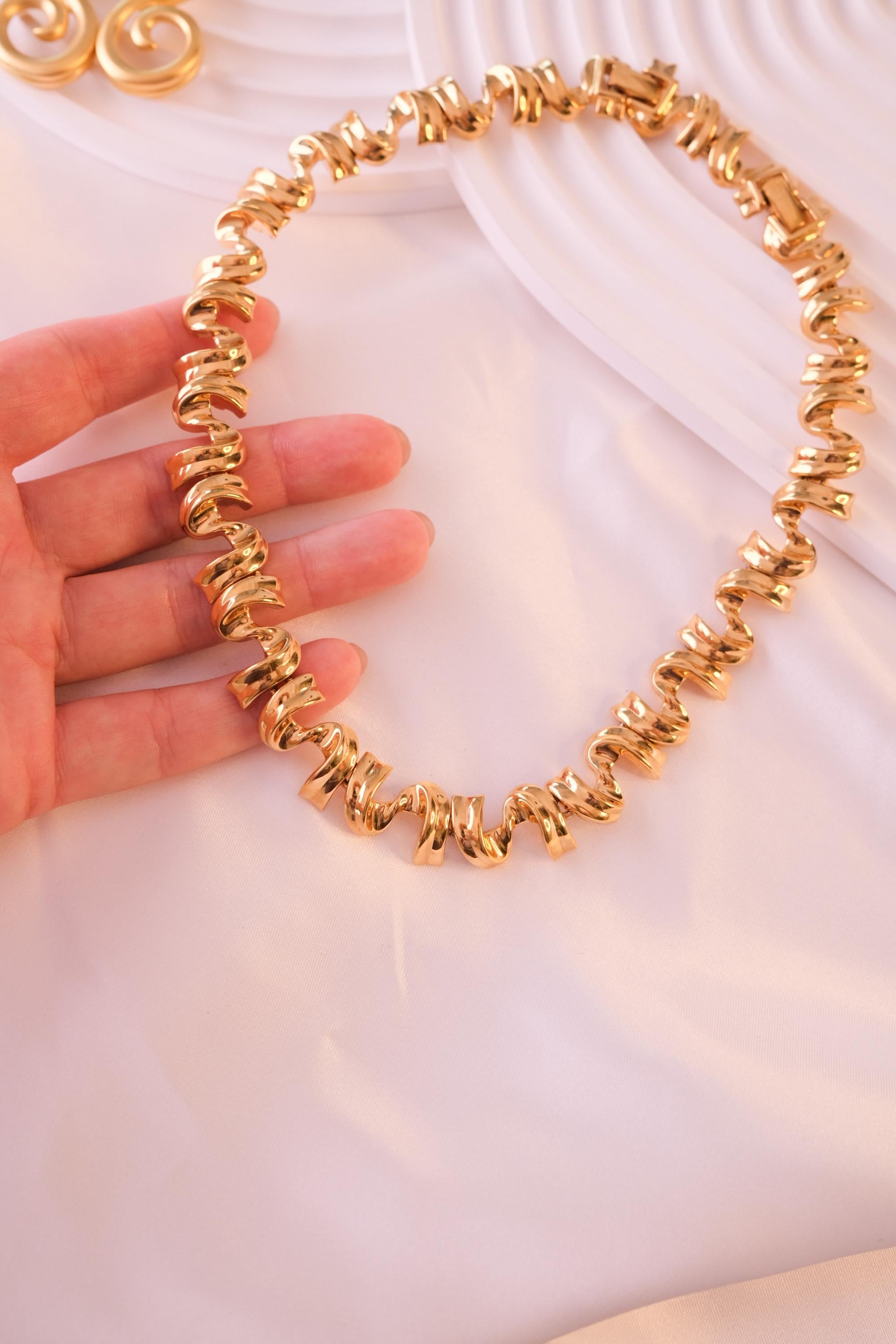 Vintage Gold Tone Choker Necklace: Rhinestone Accent Jewelry