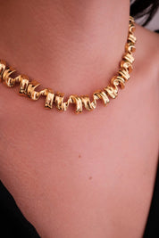 Vintage Gold Tone Choker Necklace: Rhinestone Accent Jewelry