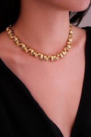 Vintage Gold Tone Choker Necklace Charm Excellent vintage condition