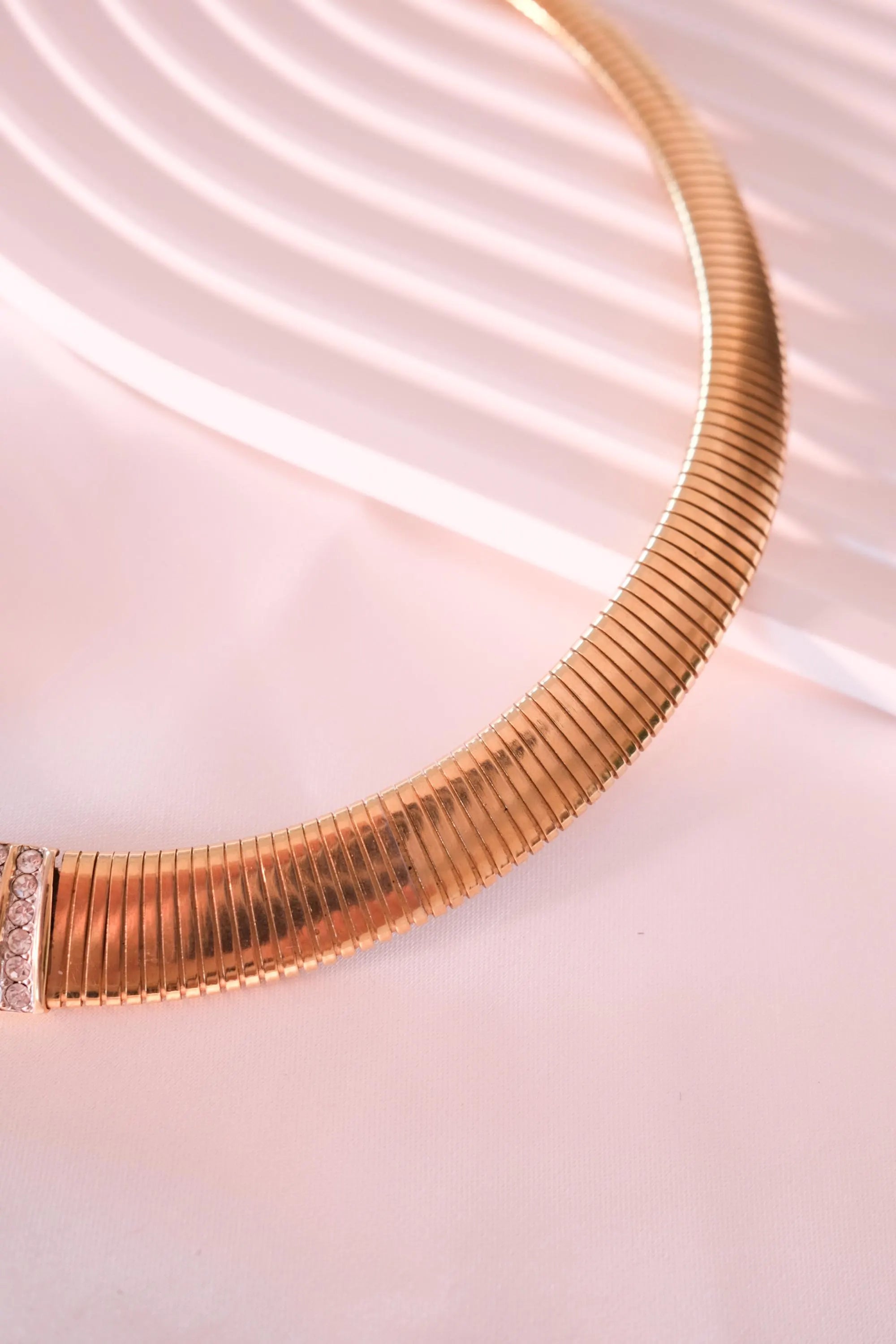 Vintage Gold Tone Choker Necklace: Rhinestone Accent Jewelry