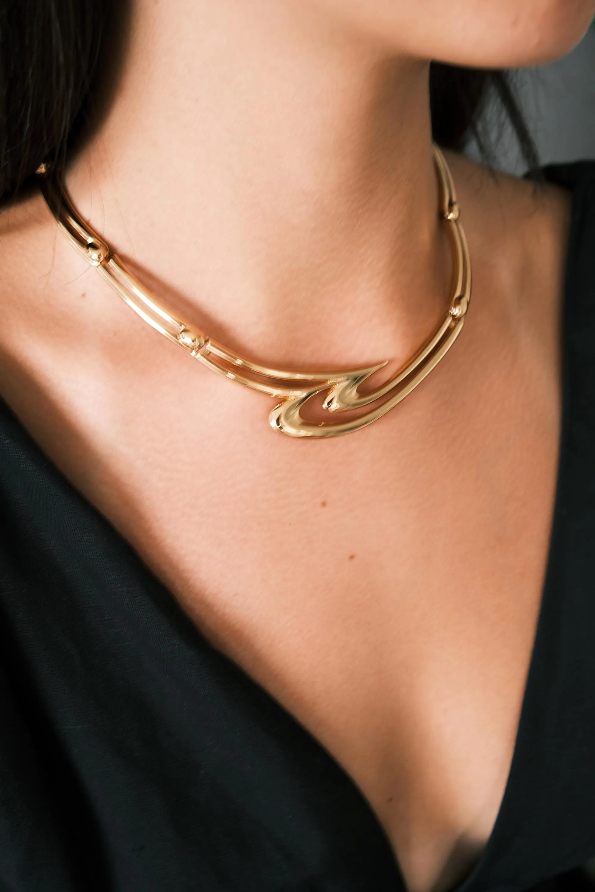 Vintage Monet Necklace, Gold Tone Necklace, Choker Necklace Hook, massive choker, Vintage Jewelry, Jewelry for Women, Gift for her