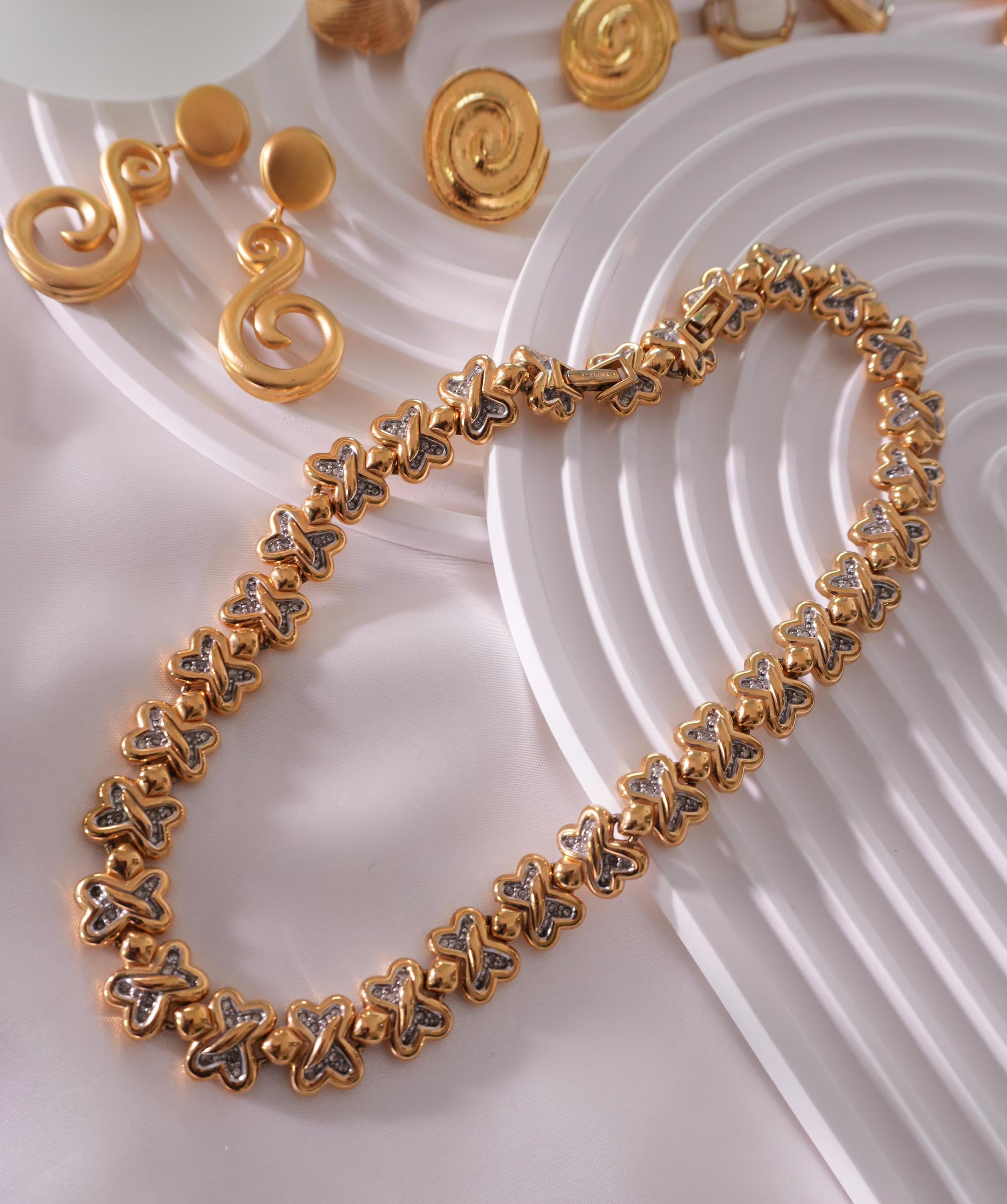 Vintage Nina Ricci Clover Link Necklace, Gold and Silver Tone with Rhinestones,42.5cm Collar, Signed Designer Jewelry, vintage Clover choker