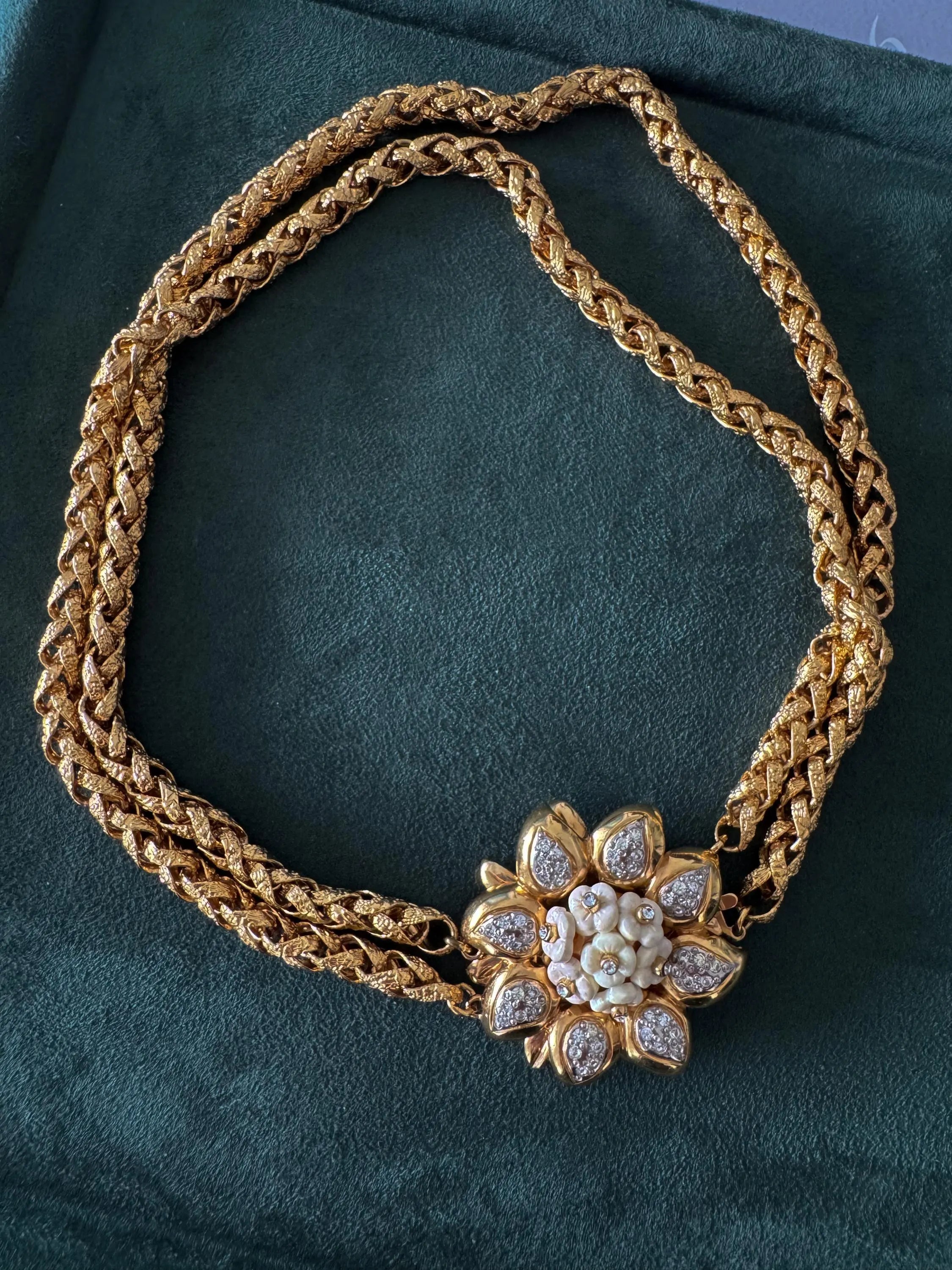 Vintage Vogue Bijoux Choker Necklace 1980s Gold Collar with flower design , Statement Jewelry, Signed Designer Piece, Vintage Jewelry Women